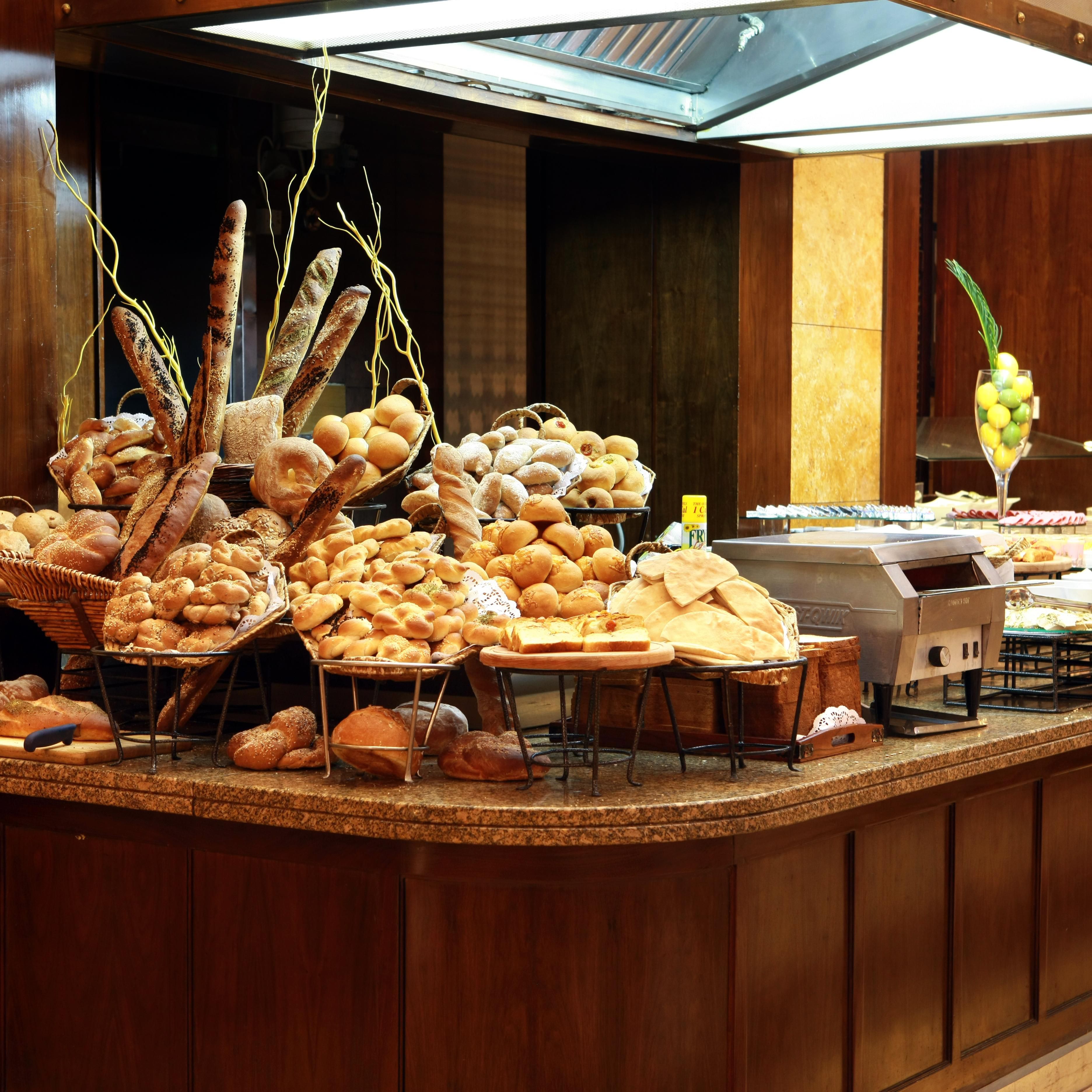 A mouthwatering breakfast buffet awaits you at La Brasserie Oasis