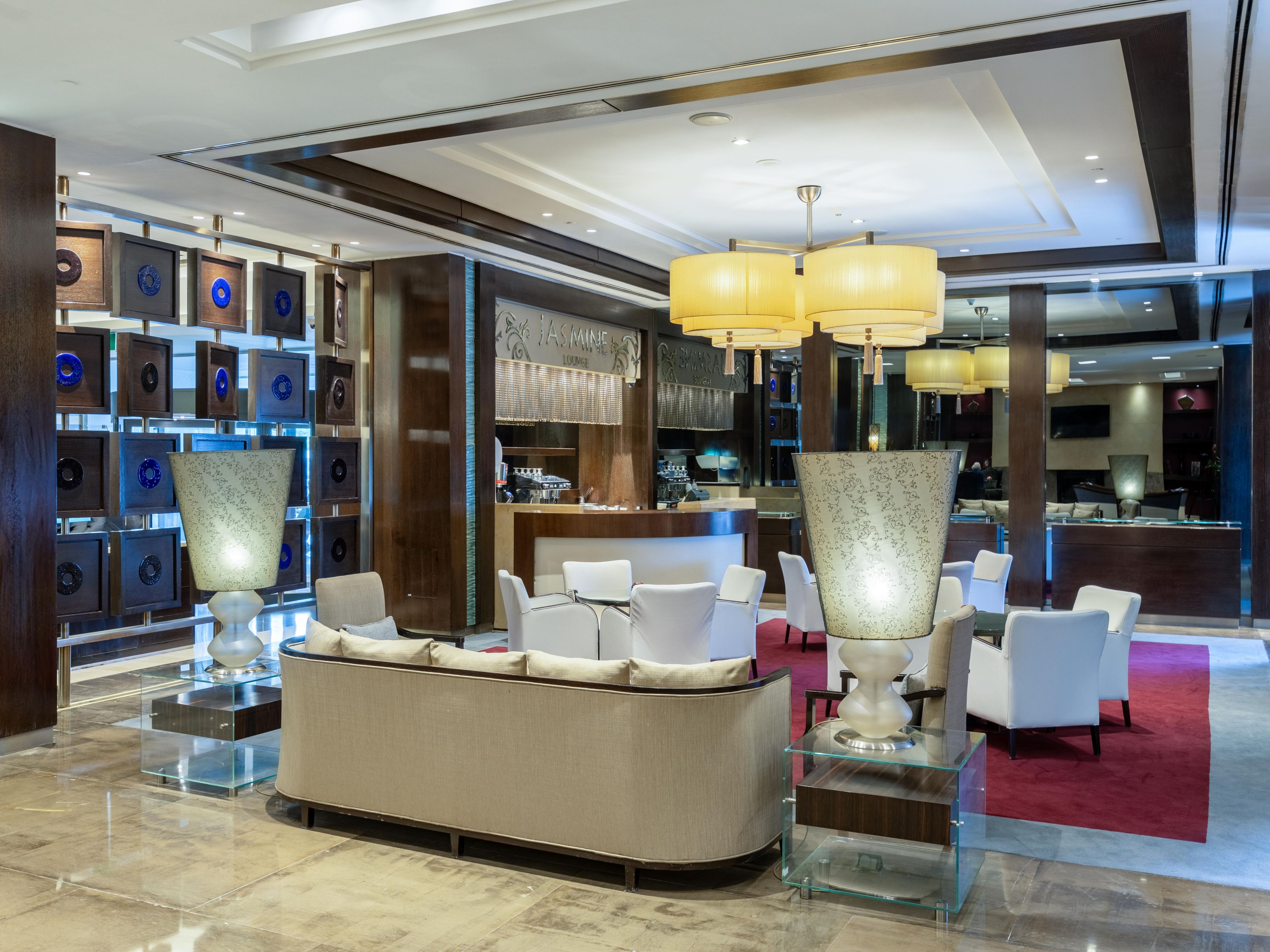 Experience the magic of live violin at Jasmine Lobby Bar, where elegant melodies create the perfect ambiance for your evening. Sit back, relax, and let the music elevate your moments with charm, sophistication, and serenity.