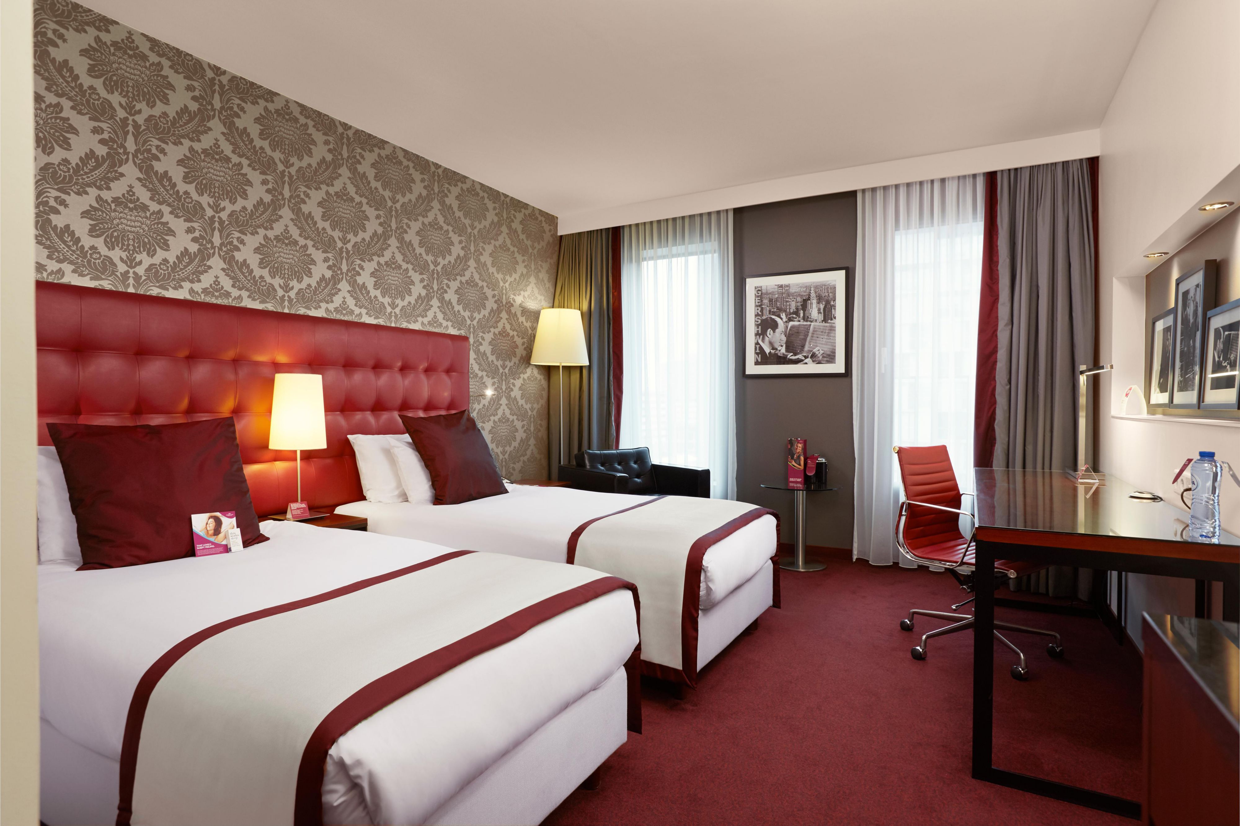 Twin Superior room at the Crowne Plaza hotel Amsterdam South
