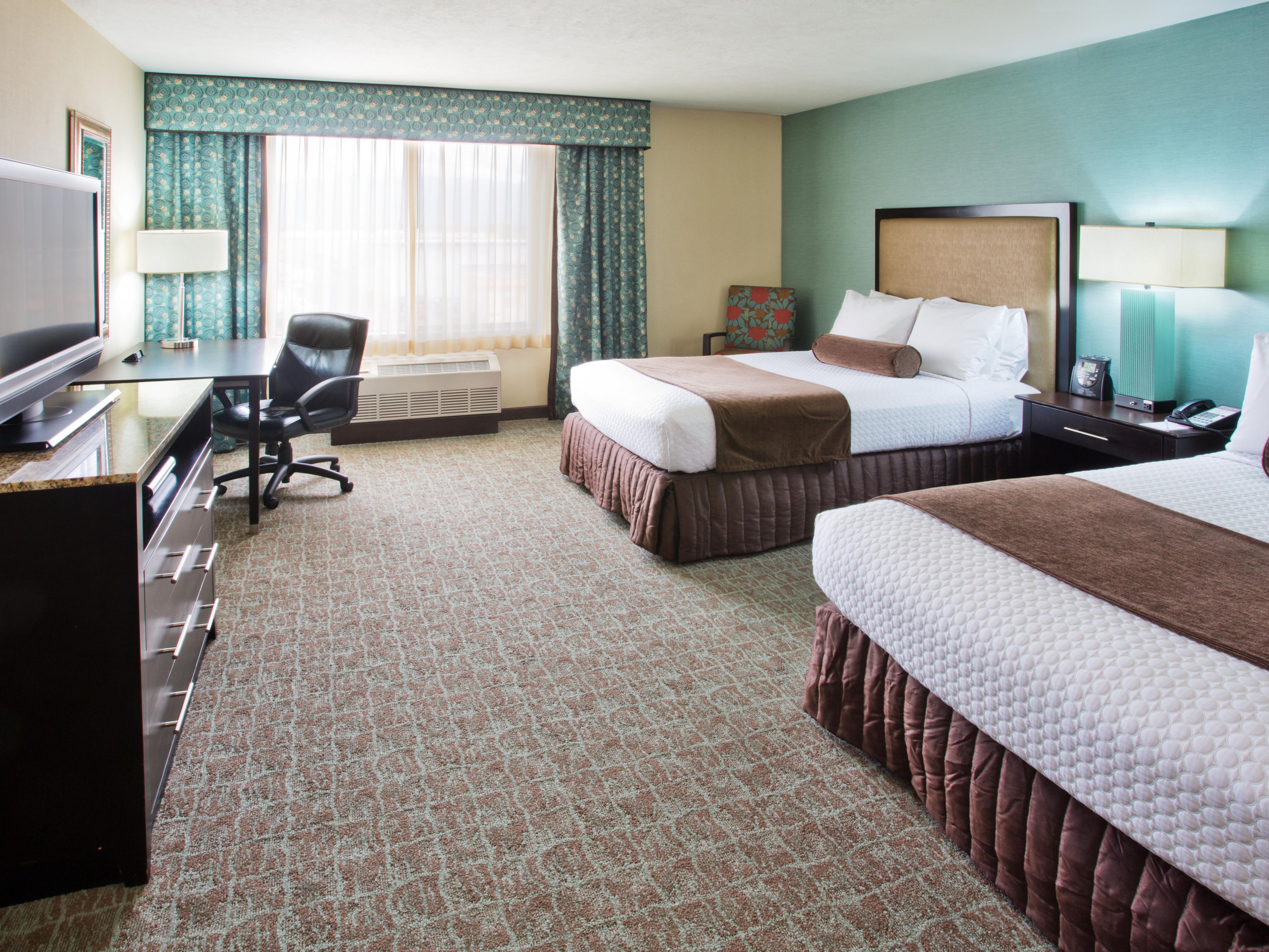 Deluxe Double Bed Nonsmoking ADA Guest Room