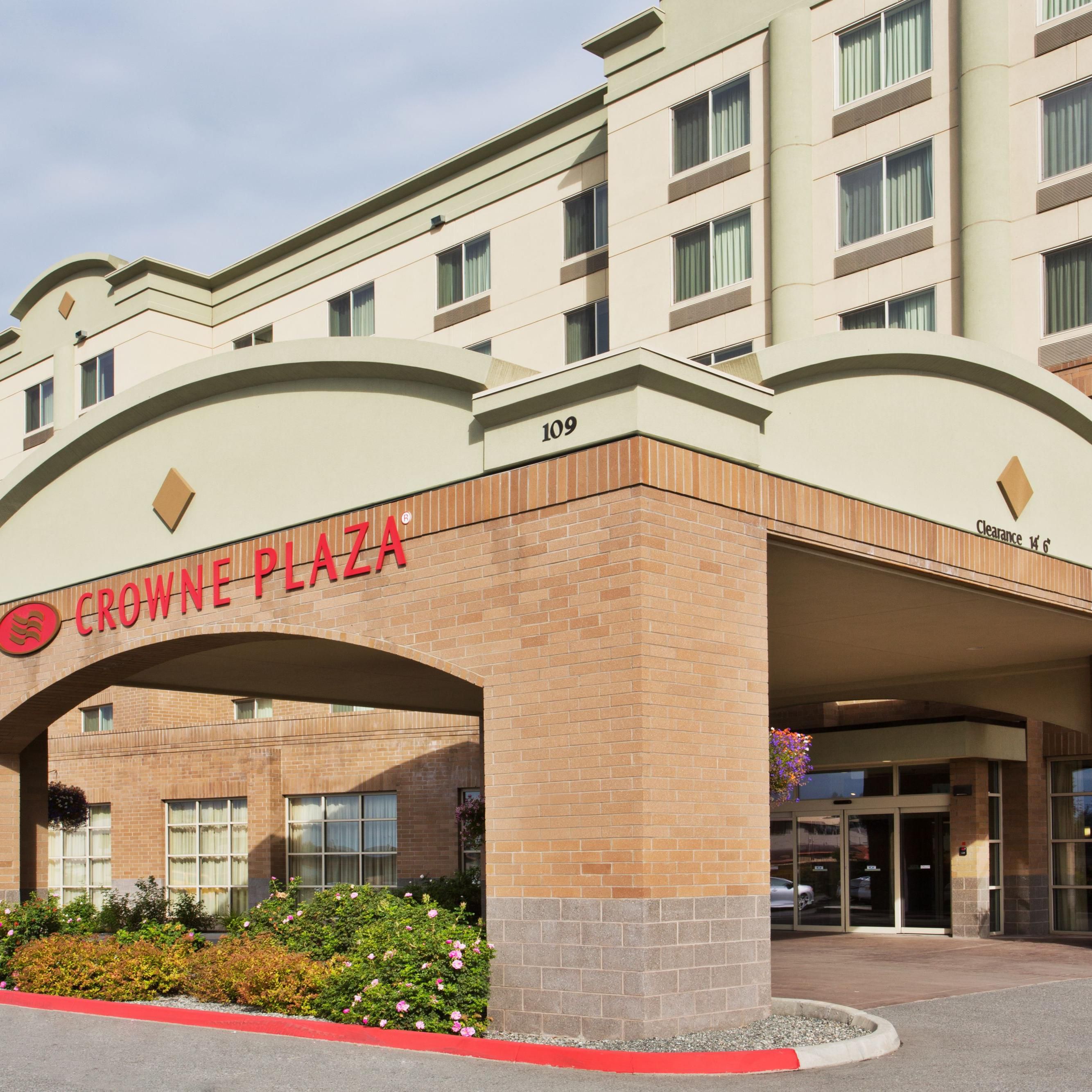 Welcome to Crowne Plaza Anchorage-Midtown