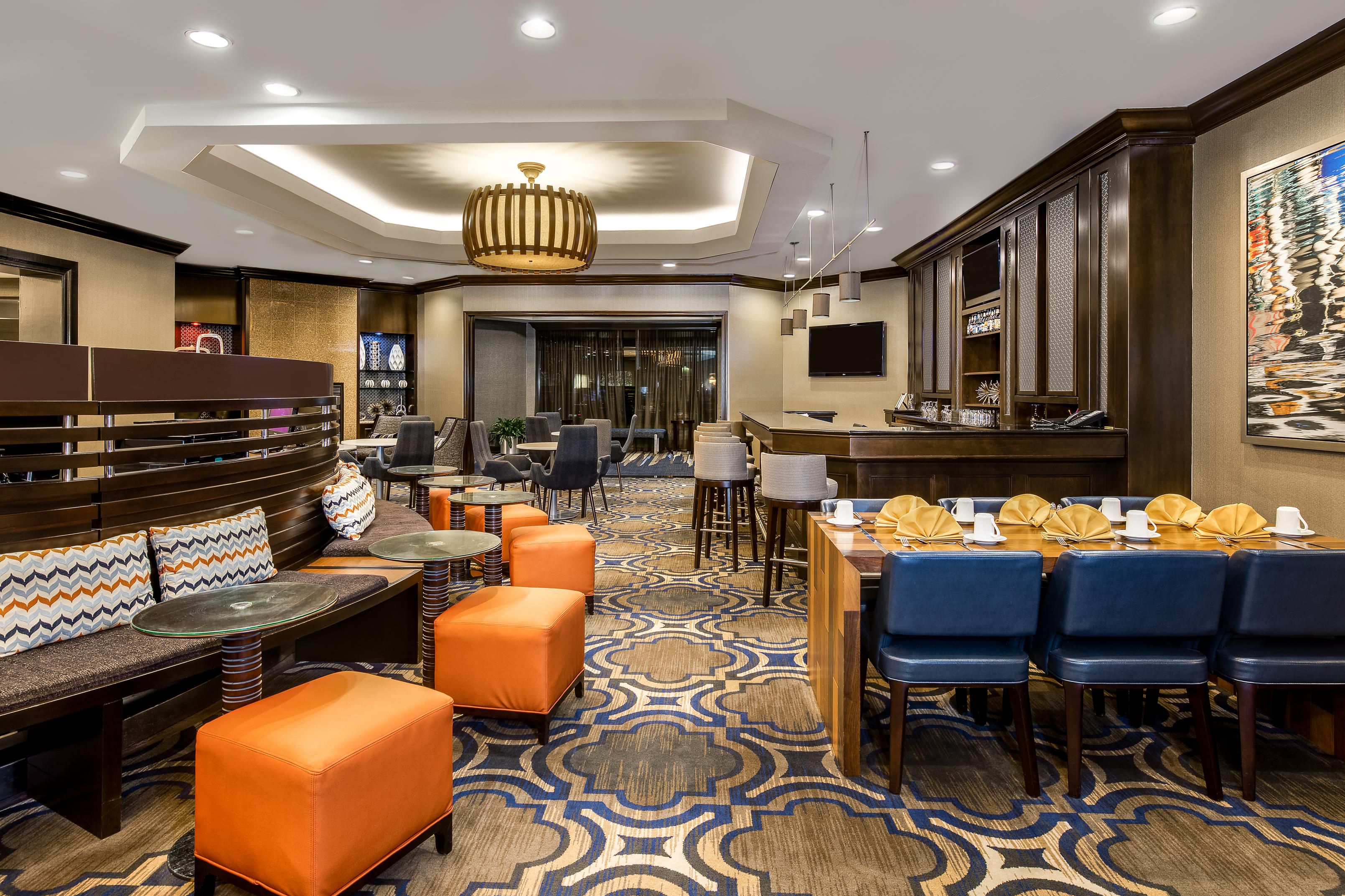 Annapolis Hotels with Pools near Naval Academy Crowne Plaza Annapolis