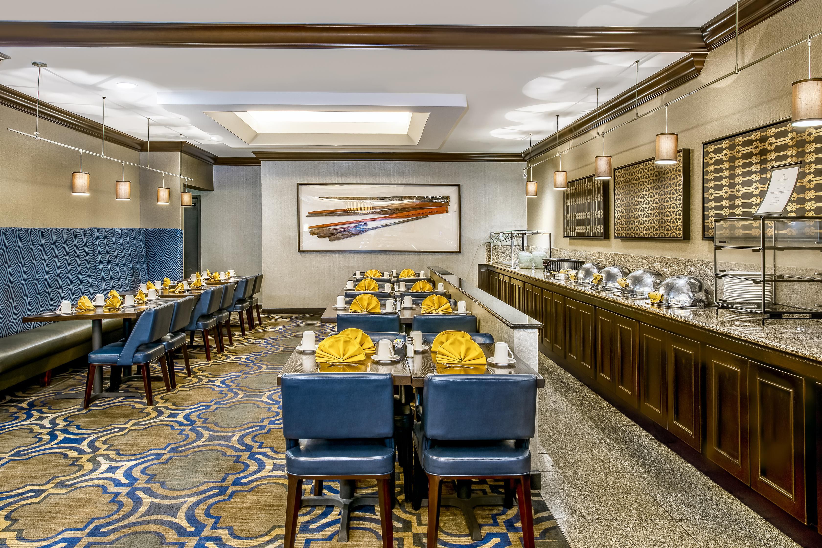 Annapolis Hotels with Pools near Naval Academy Crowne Plaza Annapolis