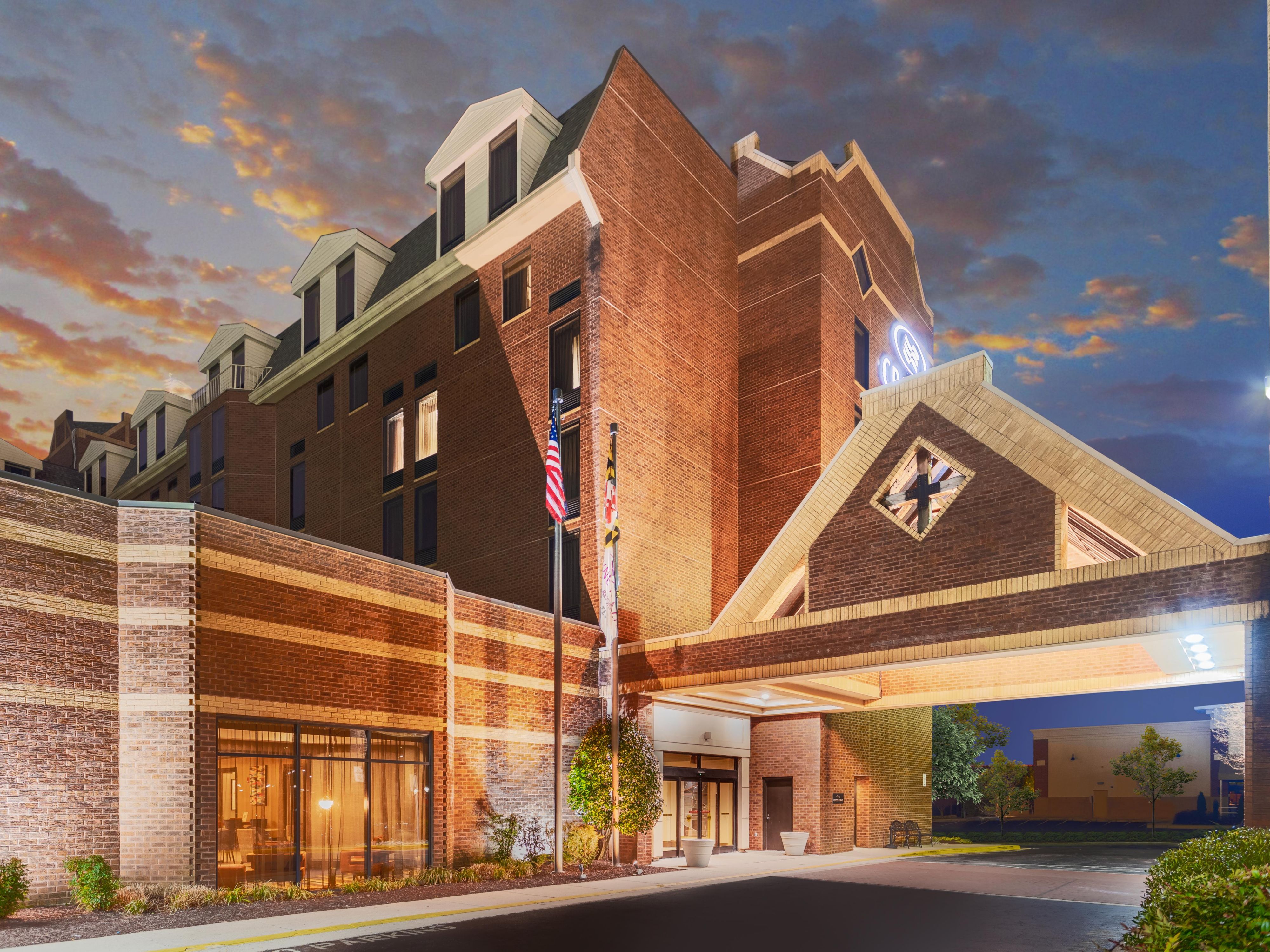 Whether you're here to work, unwind, or both, Crowne Plaza Annapolis offers the amenities to match your rhythm. From early swims to late-night emails, everything is designed to support the way you travel today, focused, flexible, and ready for what’s next.
