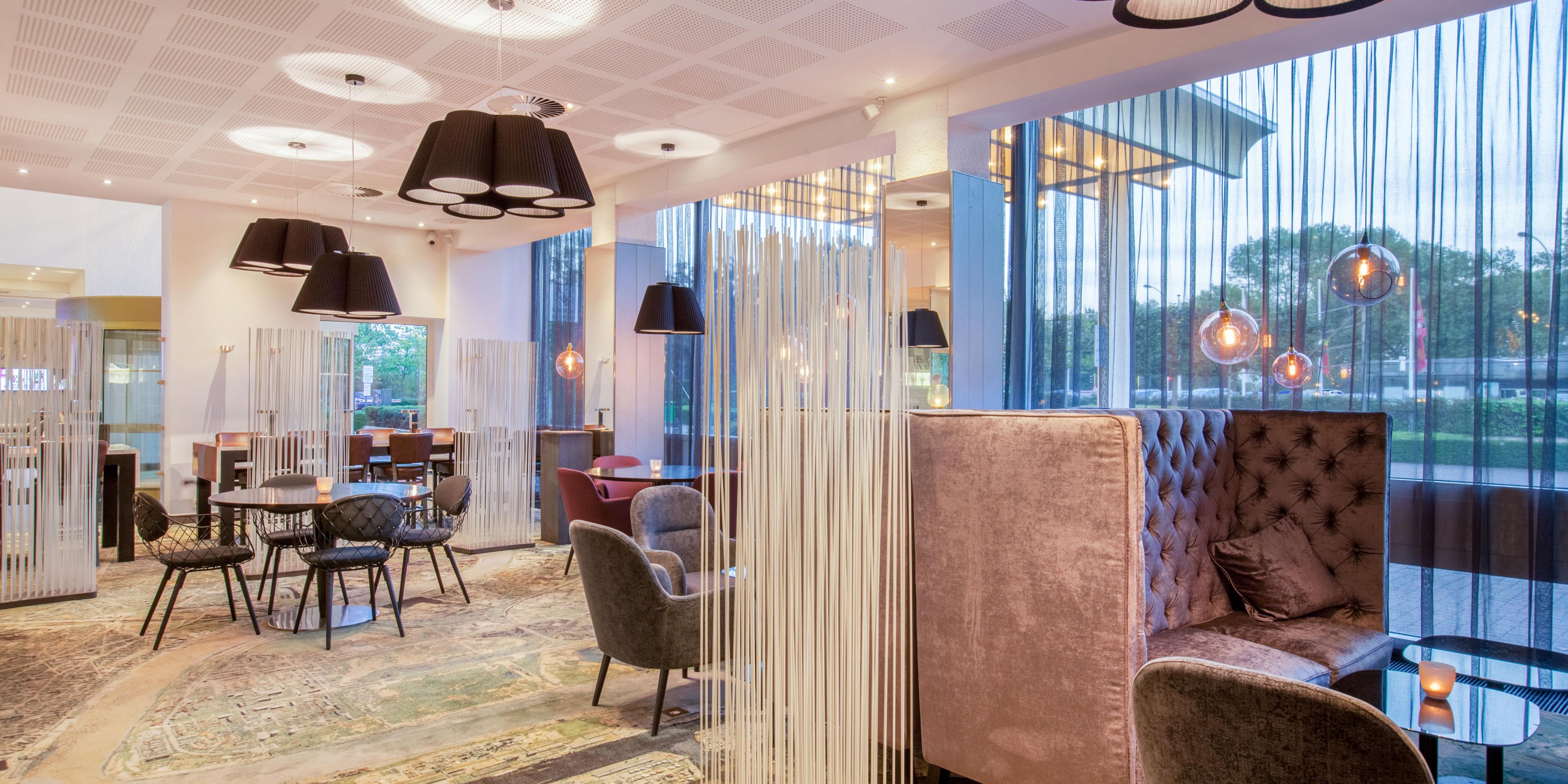 Restaurants Near Antwerp Crowne Plaza