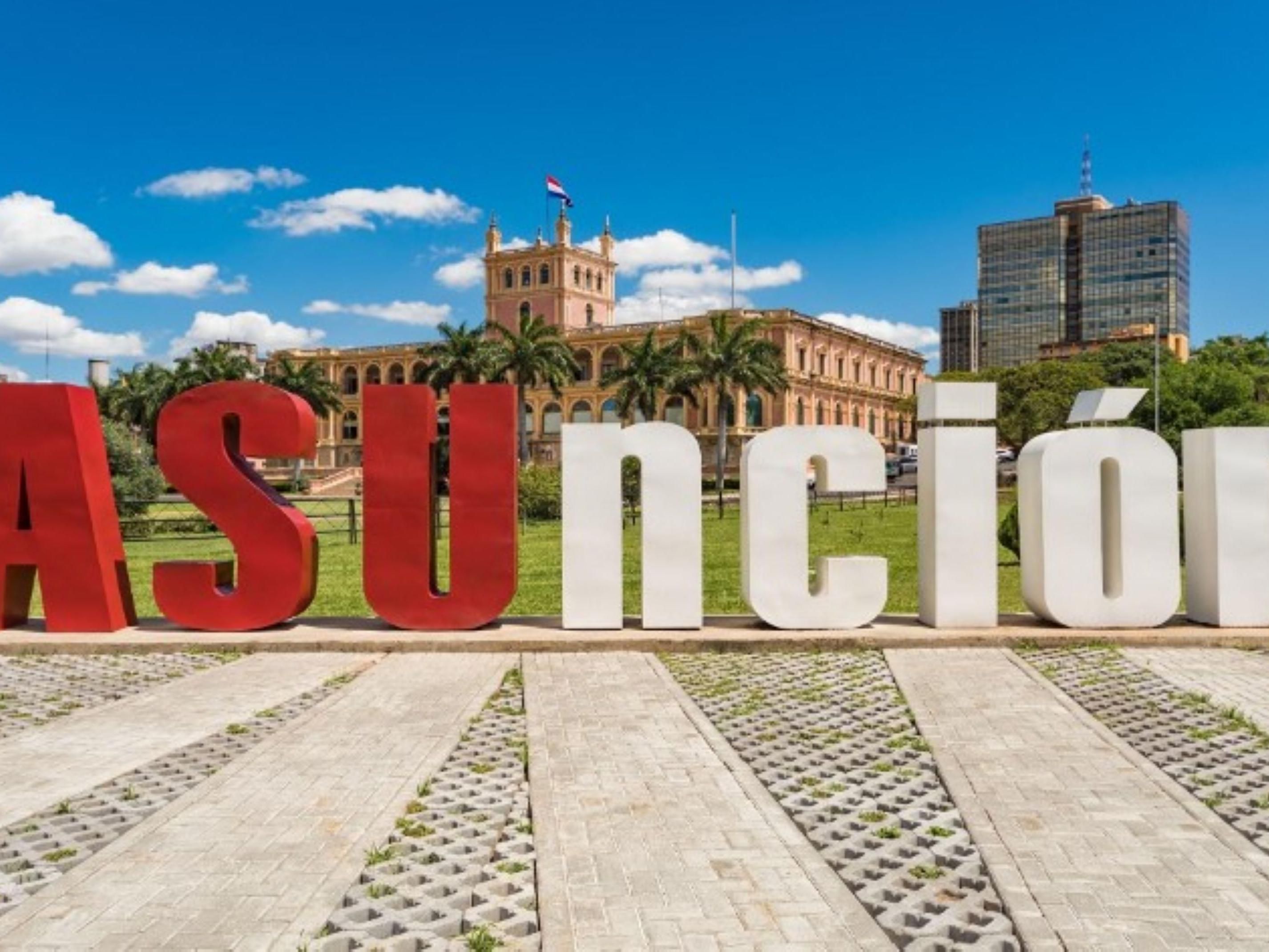 Hãy đến và xem phần lịch sử ở trung tâm của Asuncion, nơi bạn sẽ tìm thấy bờ sông, trung tâm mua sắm, bảo tàng, nhà thờ, đường sắt. Chúng tôi có thể hướng dẫn bạn những điểm dừng chân thường xuyên của khách du lịch.