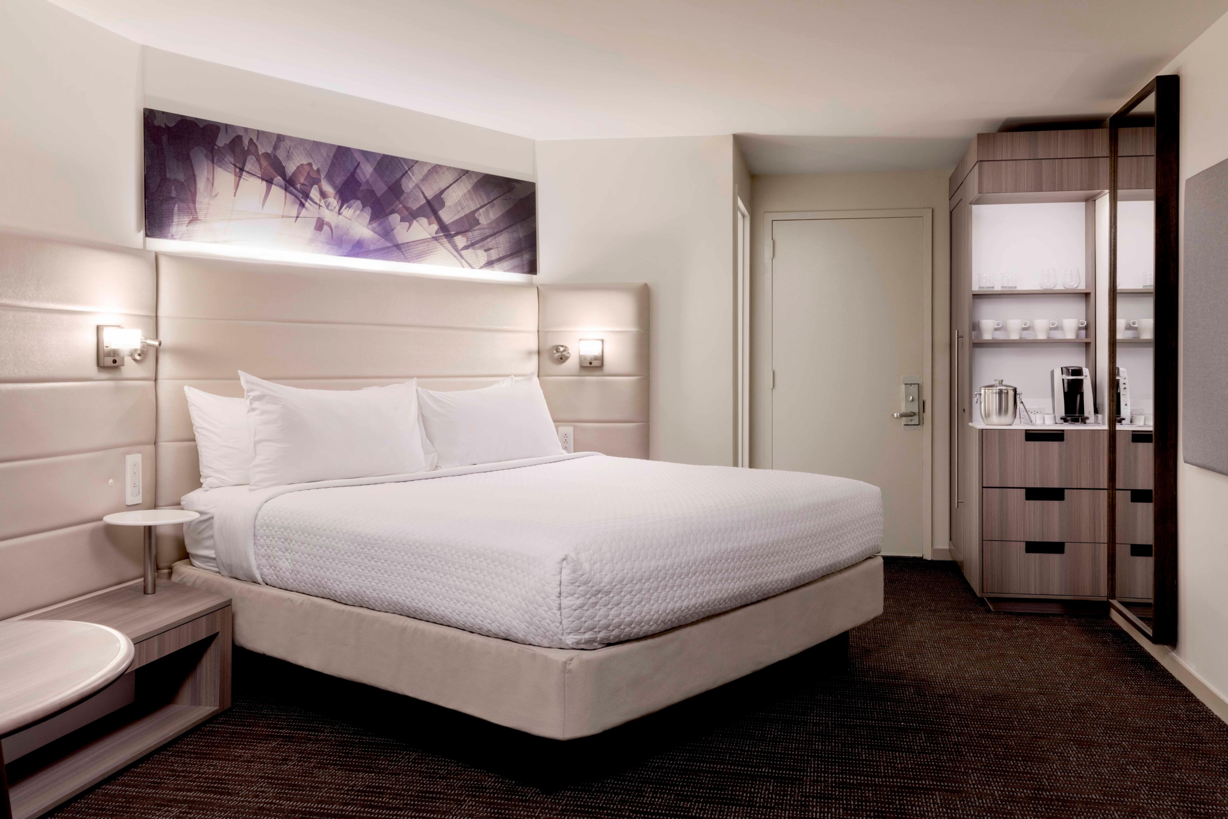 WorkLife King Guest Room 
