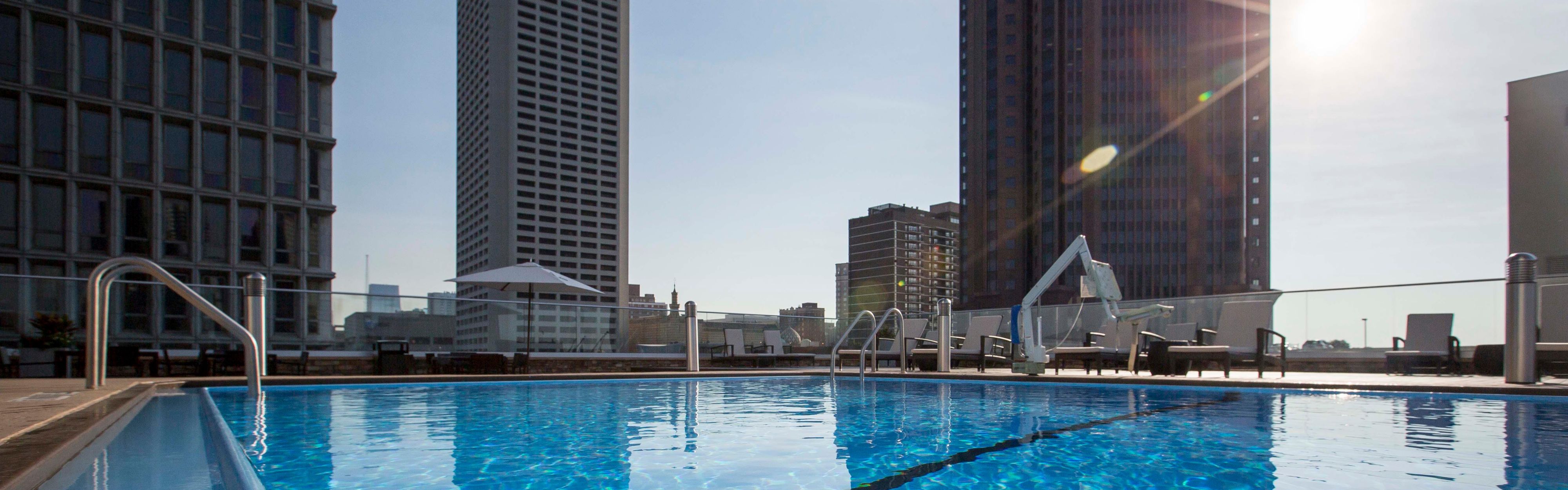 Crowne Plaza Atlanta - Midtown — бизнес-отель, гарантия лучшей цены