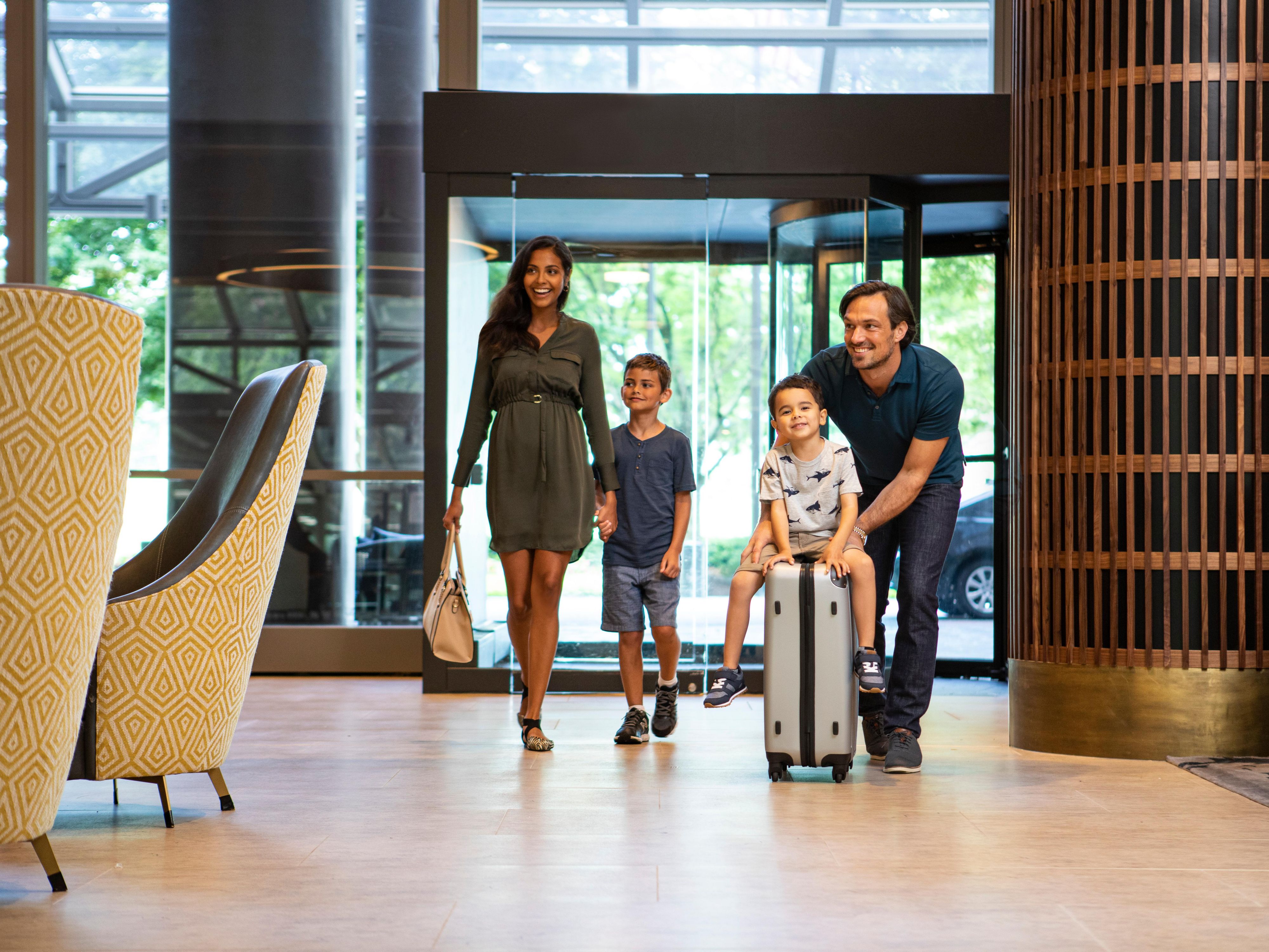 Hotel Specials for Crowne Plaza Atlanta Perimeter at Ravinia