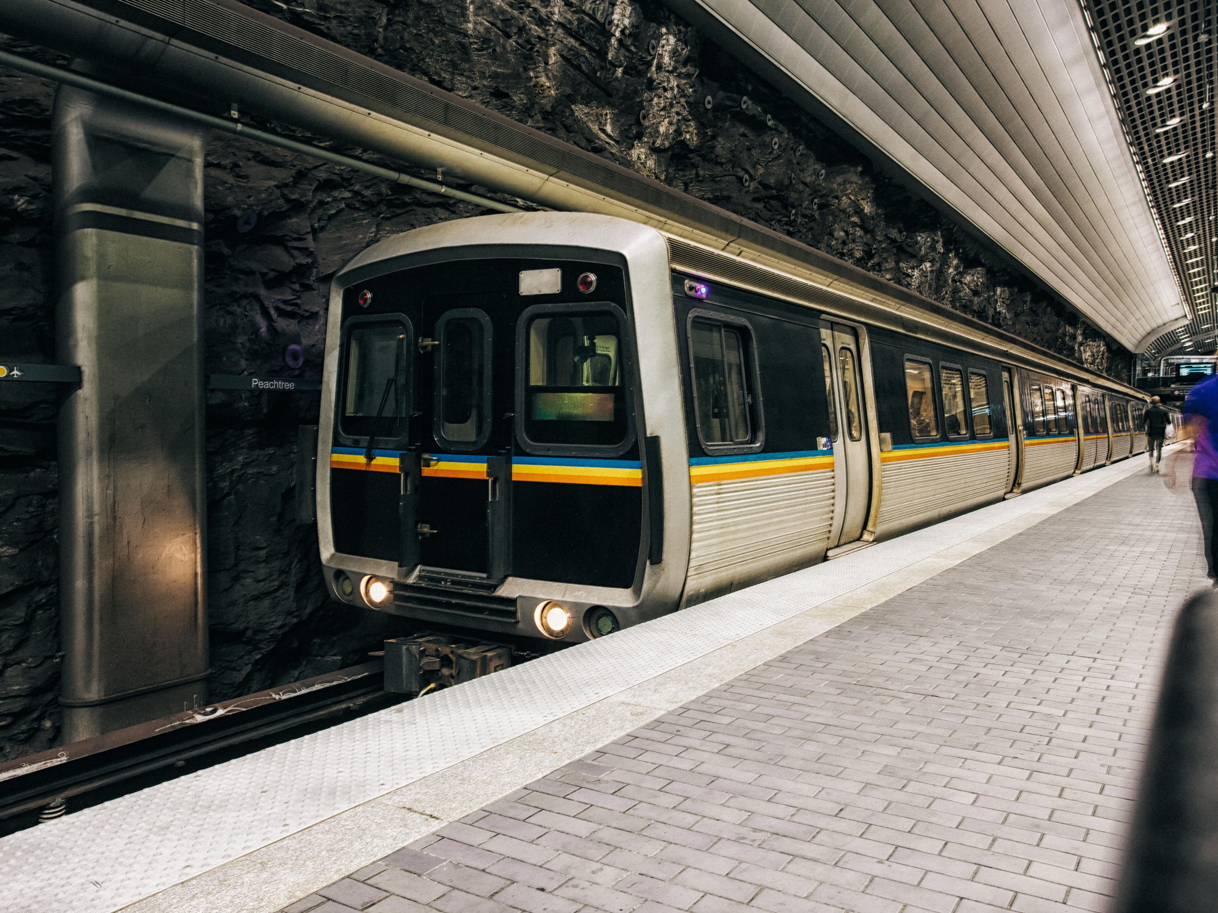 Located in the heart of Dunwoody, our hotel puts you close to everything Atlanta has to offer. Enjoy a complimentary shuttle within a 2-mile radius - ideal for effortless trips to Perimeter Mall, nearby dining, and MARTA’s Dunwoody Station with direct access to Midtown, Buckhead, and downtown.