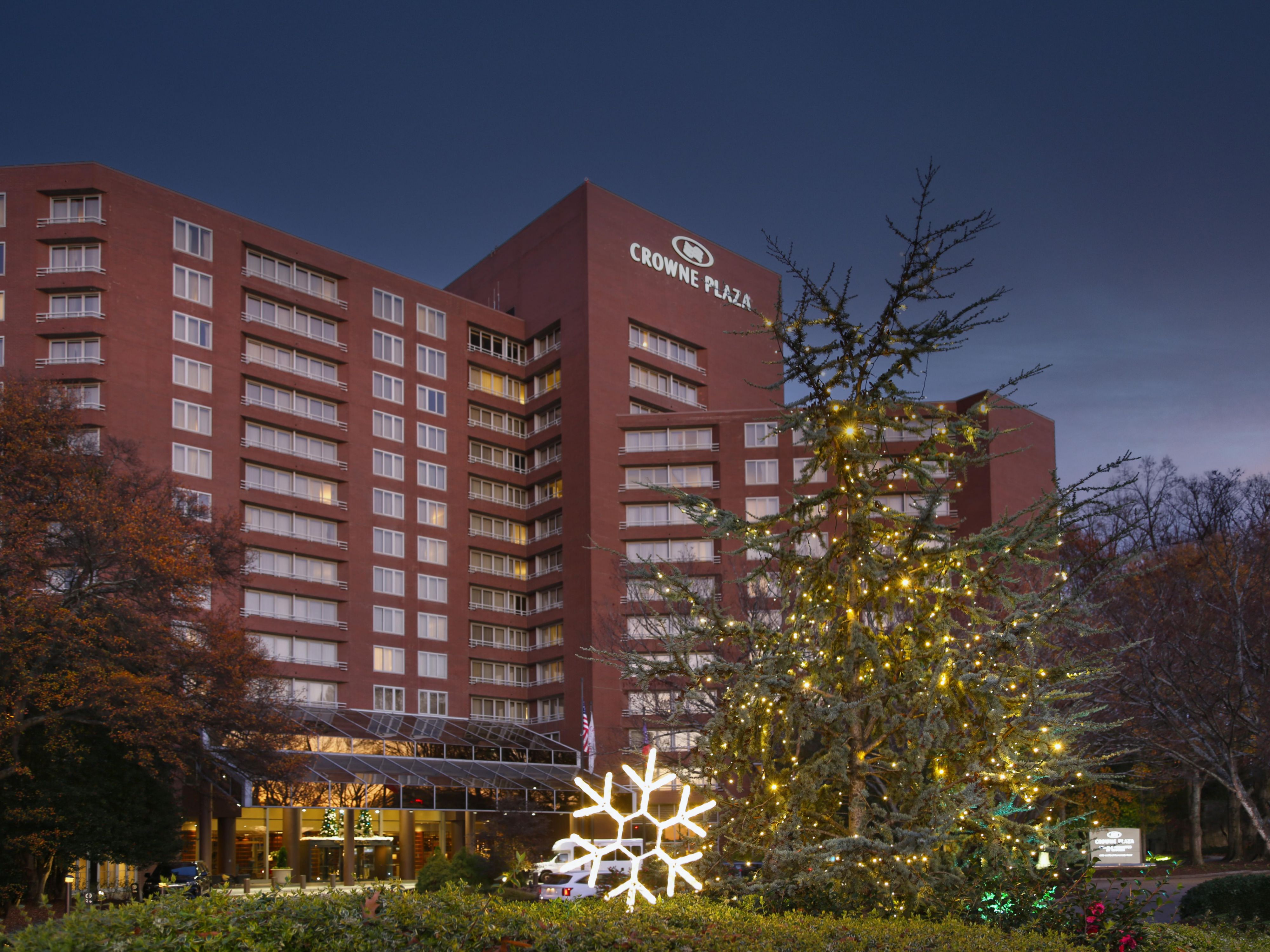Holiday decorations at Crowne Plaza Atlanta