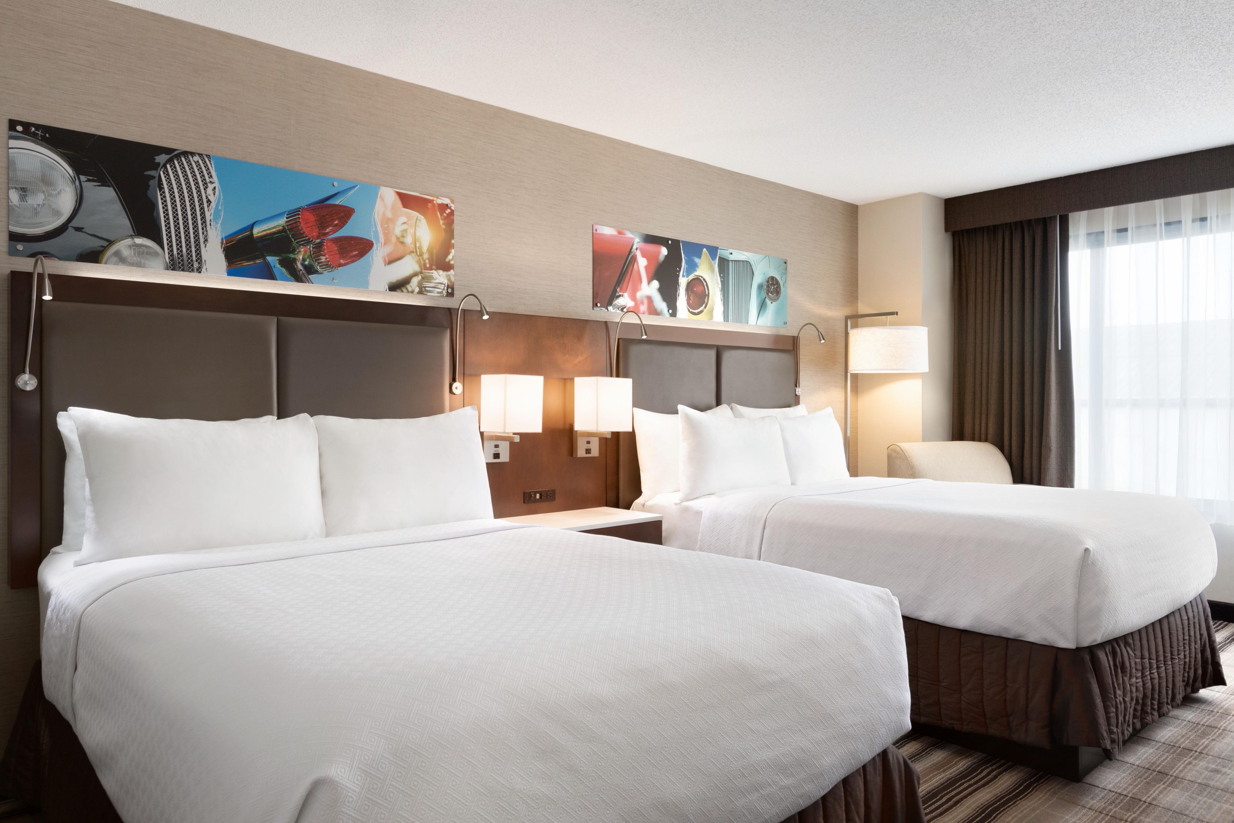 Executive guest rooms feature modern comfort and furnishings.