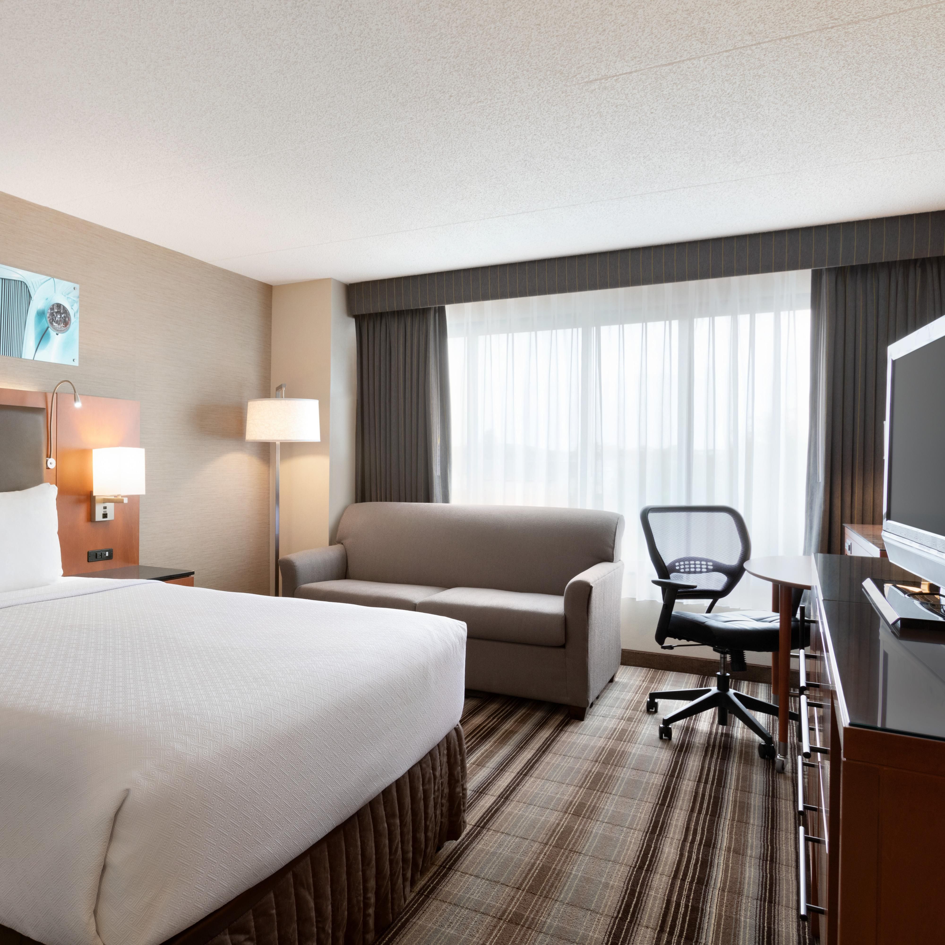 Hotel near Detroit Auburn Hills Hotel Crowne Plaza Auburn Hills