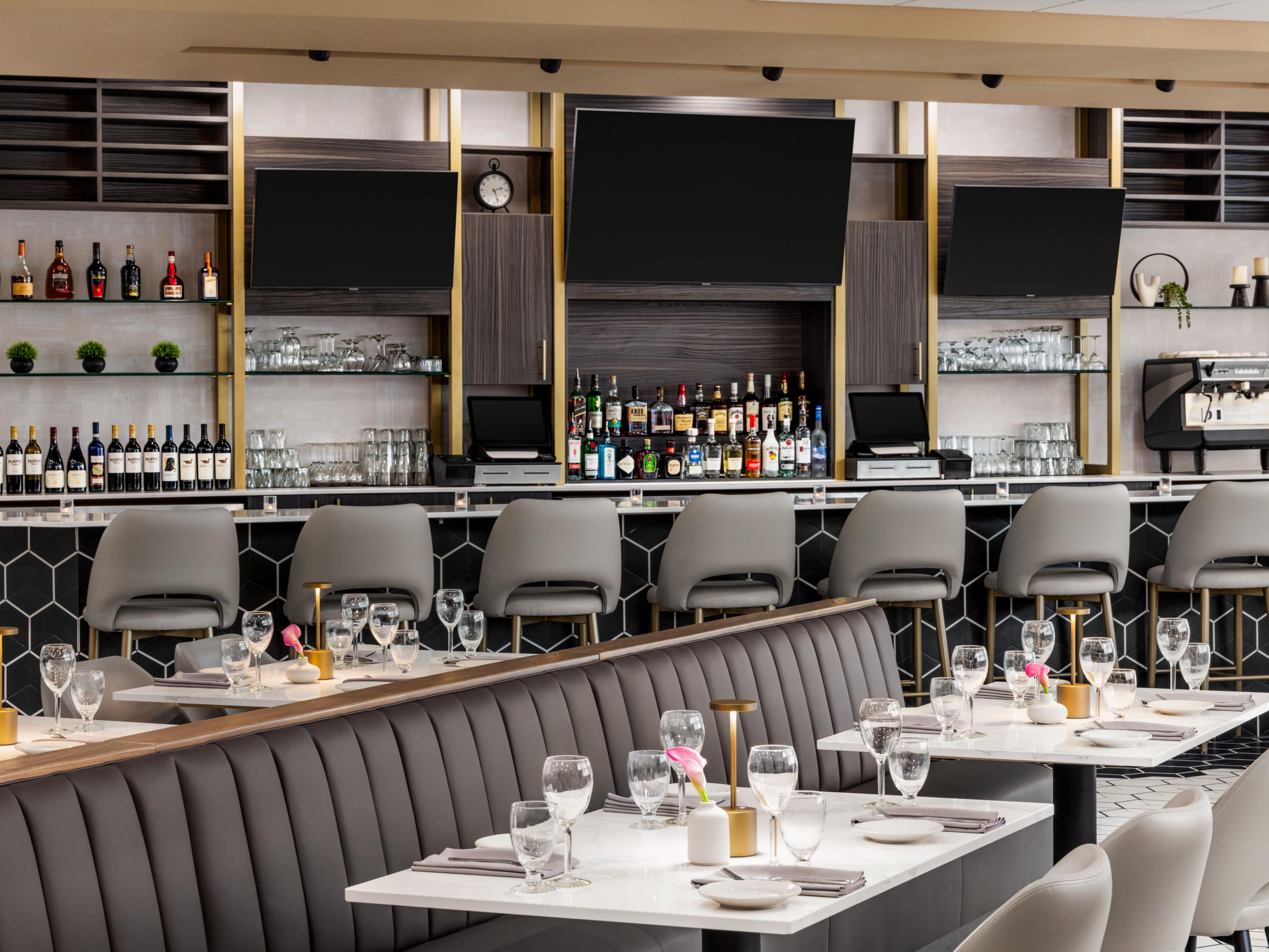 The Auburn Standard serves up more than just American fare, it’s where good food meets easy conversation. With local craft beer, casual energy, and all-day dining, it's the kind of place where business lunches and laid-back evenings both feel right at home.