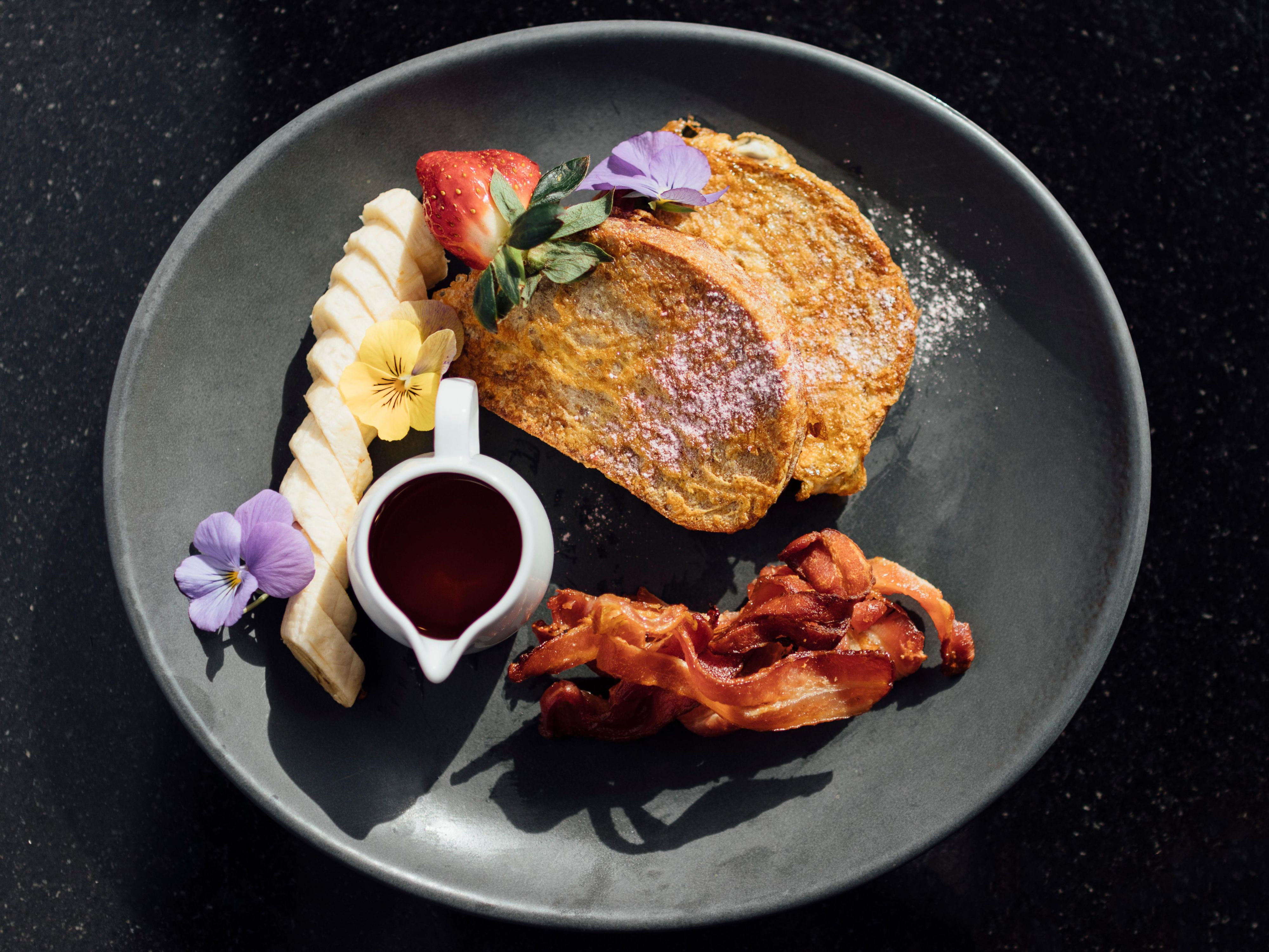 Needing to fuel up for the day ahead? Or find a quiet private space for an early meeting with table service? Aria, our in-house restaurant ticks the boxes.