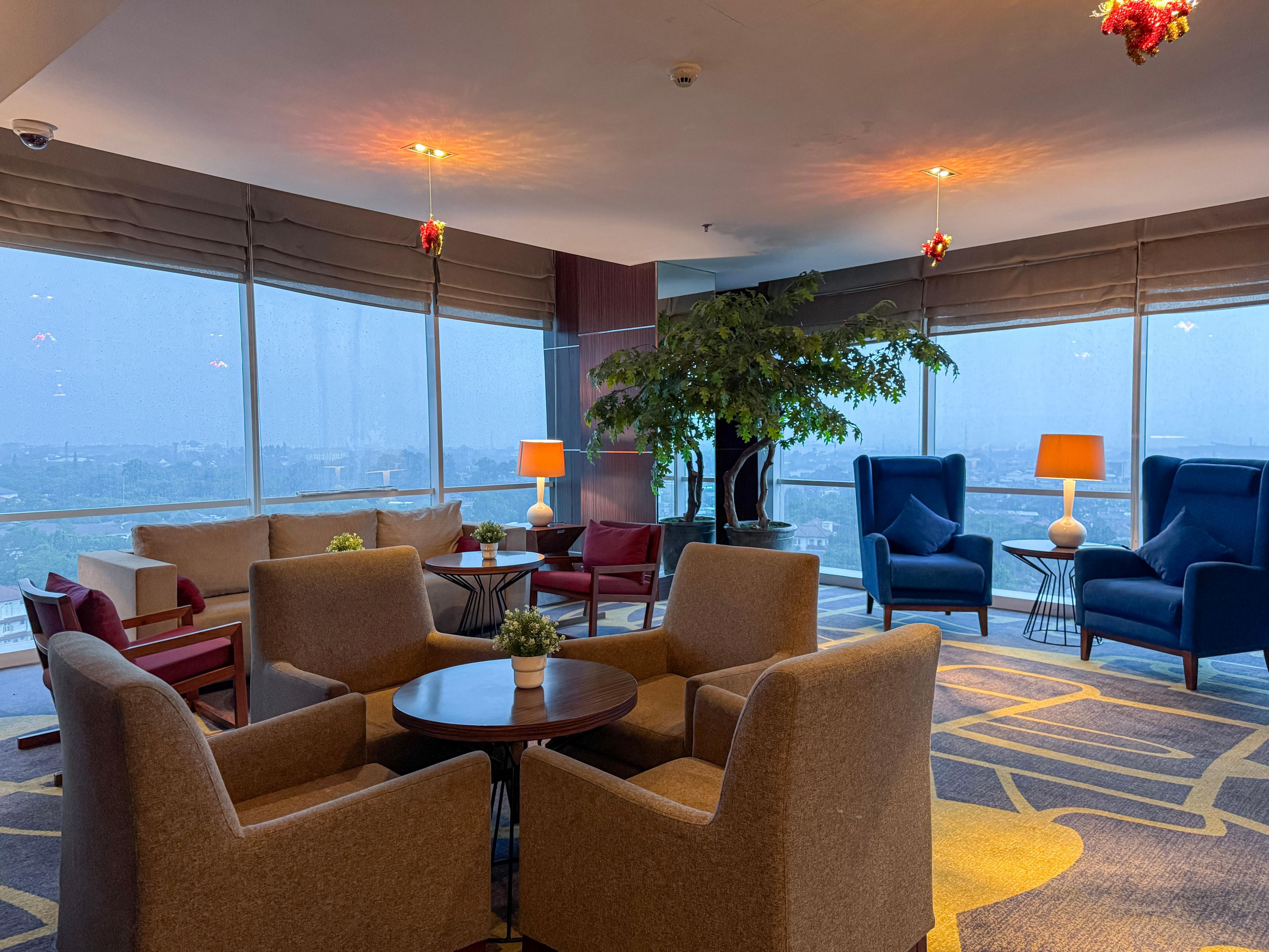 Executive Lounge on 16th Floor