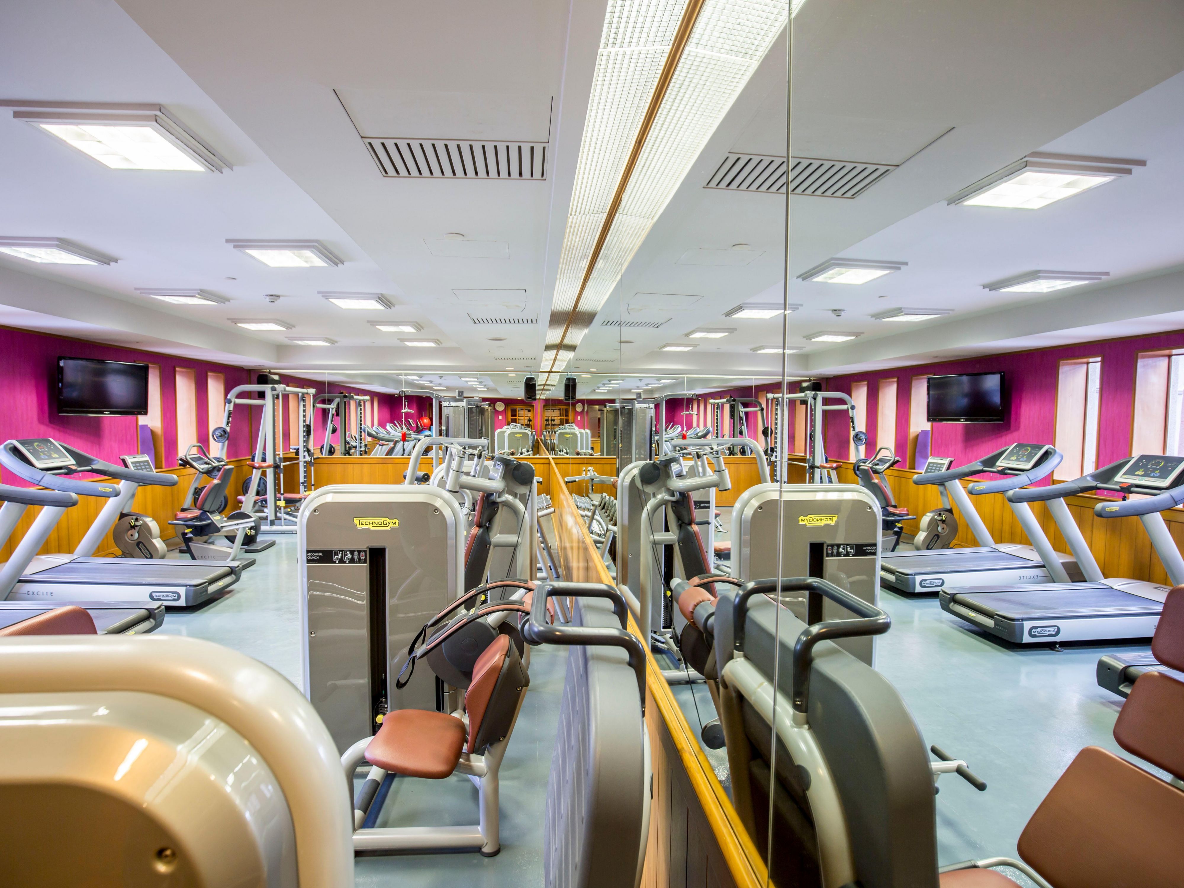 Our fully equipped Fitness Centre and sauna feature free weights, treadmills, stationary bikes, rowers, stair steppers, and more designed to support your wellness journey. Operating Hours: 6:00 AM – 10:00 PM