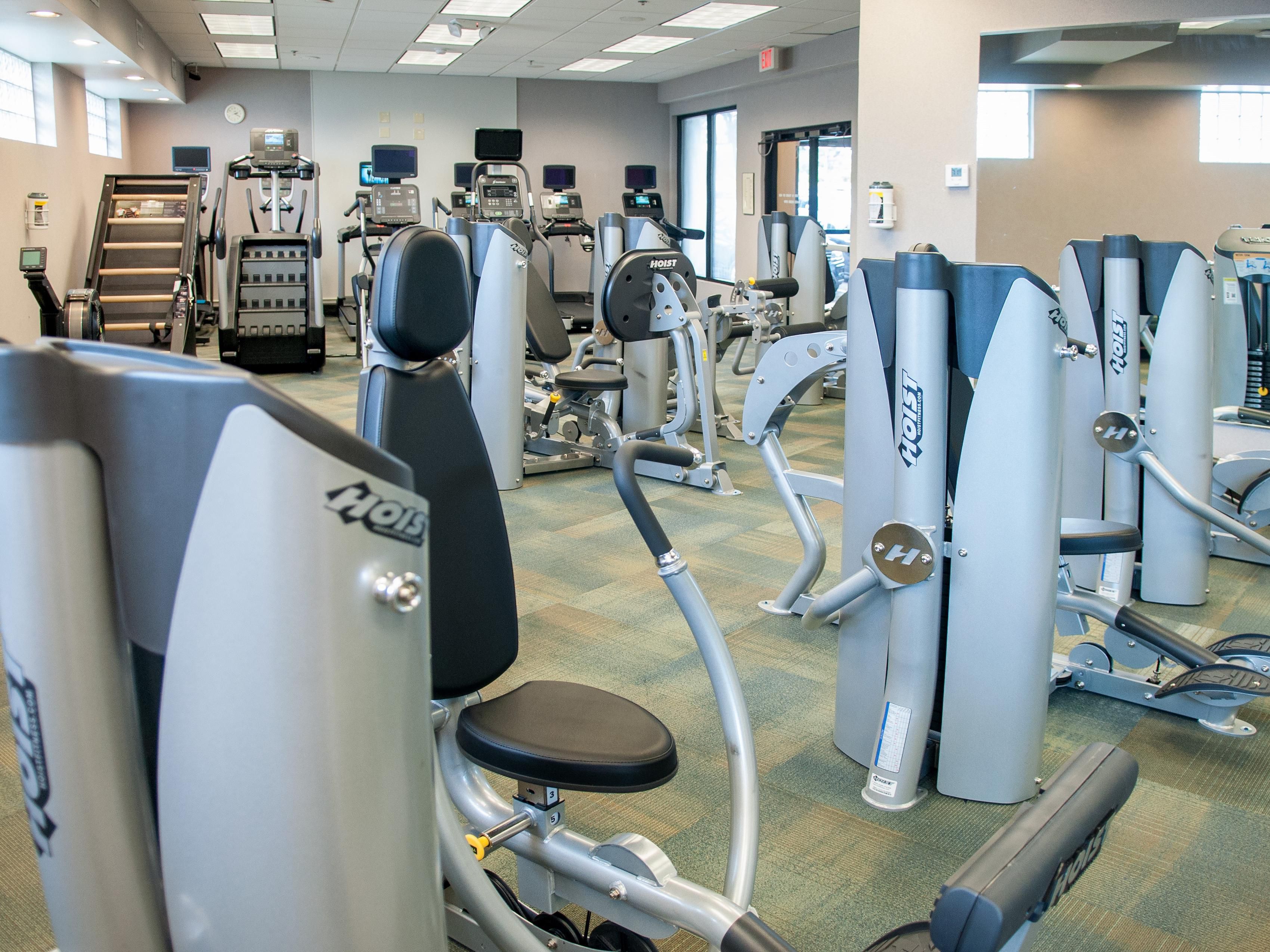 Add a little fresh air to your work-out routine in our brand-new 1,800-square-foot Outdoor Fitness Center. This new open-air space is packed with all your favorite equipment and essentials. You’ll find free weights, kettle bells, climber bars and much more spread across an artificial turf surface.  