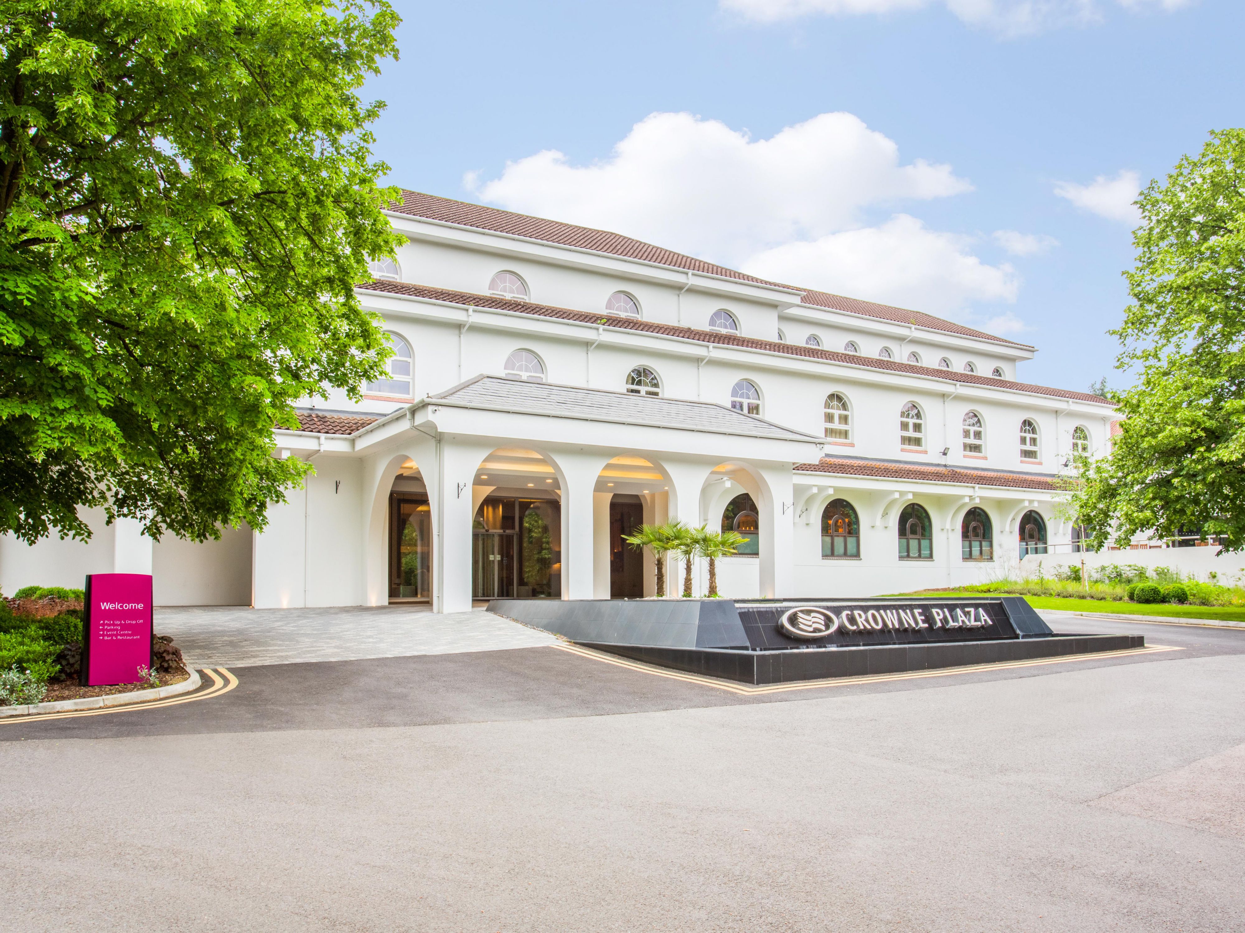 Proud to announce that Hotel Crowne Plaza Gerrards Cross has achieved Silver Green Tourism! 

Accreditation, recognition our commitment to sustainability and responsible tourism. This accolade is a testament to our dedication and a step towards a greener future.