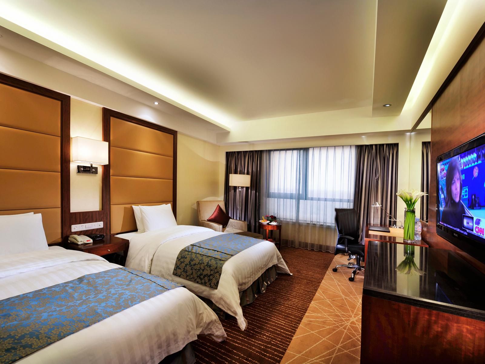 Crowne Plaza International Airport Hotel - Image3