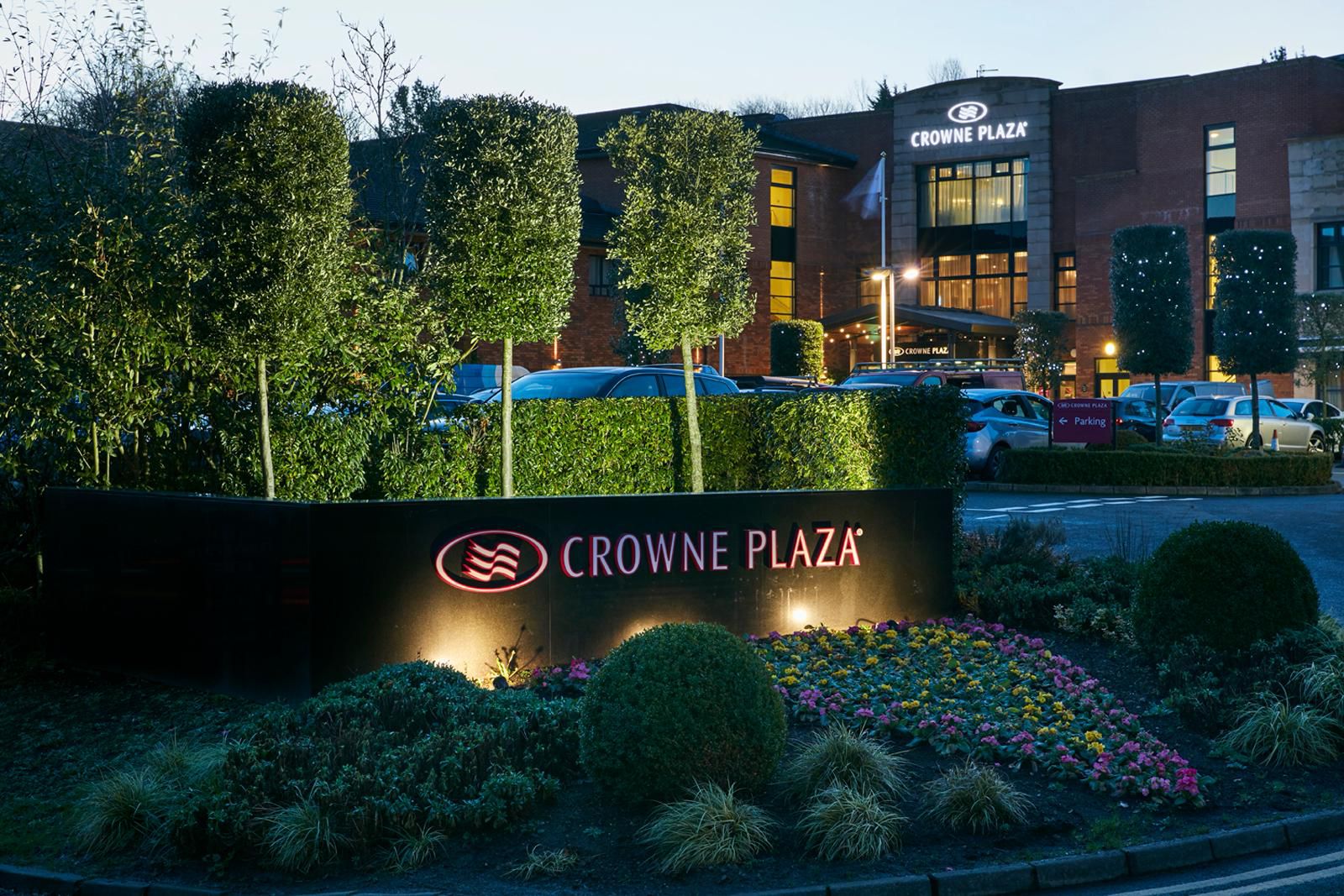 Crowne Plaza Belfast Entrance