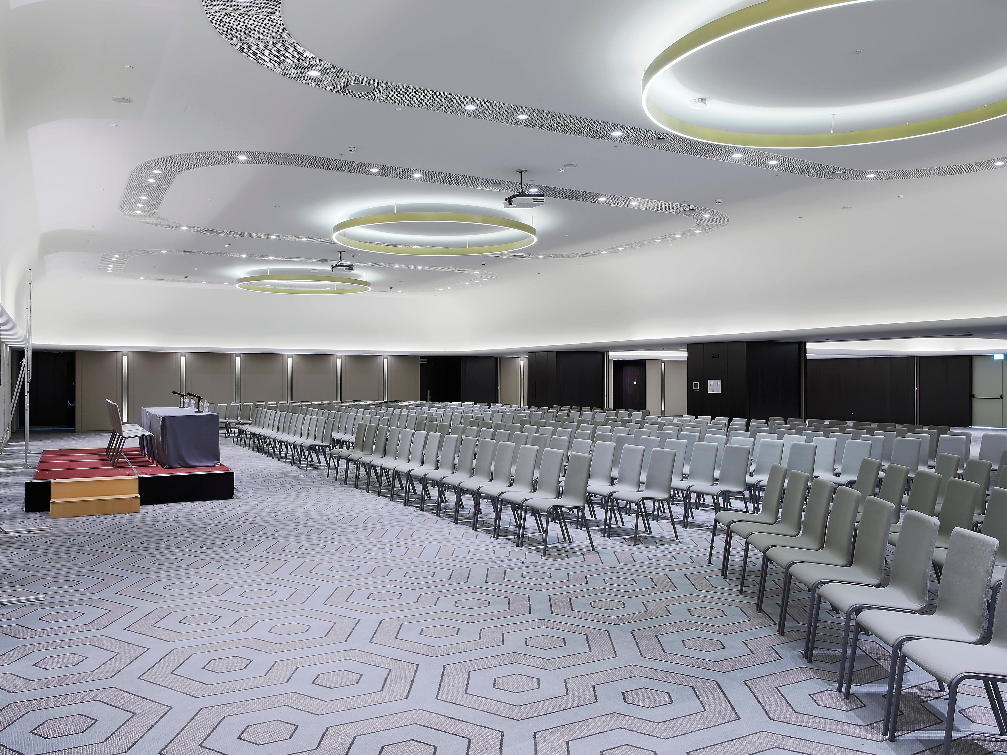 Crowne Plaza Belgrade Hotel Meeting Rooms For Rent