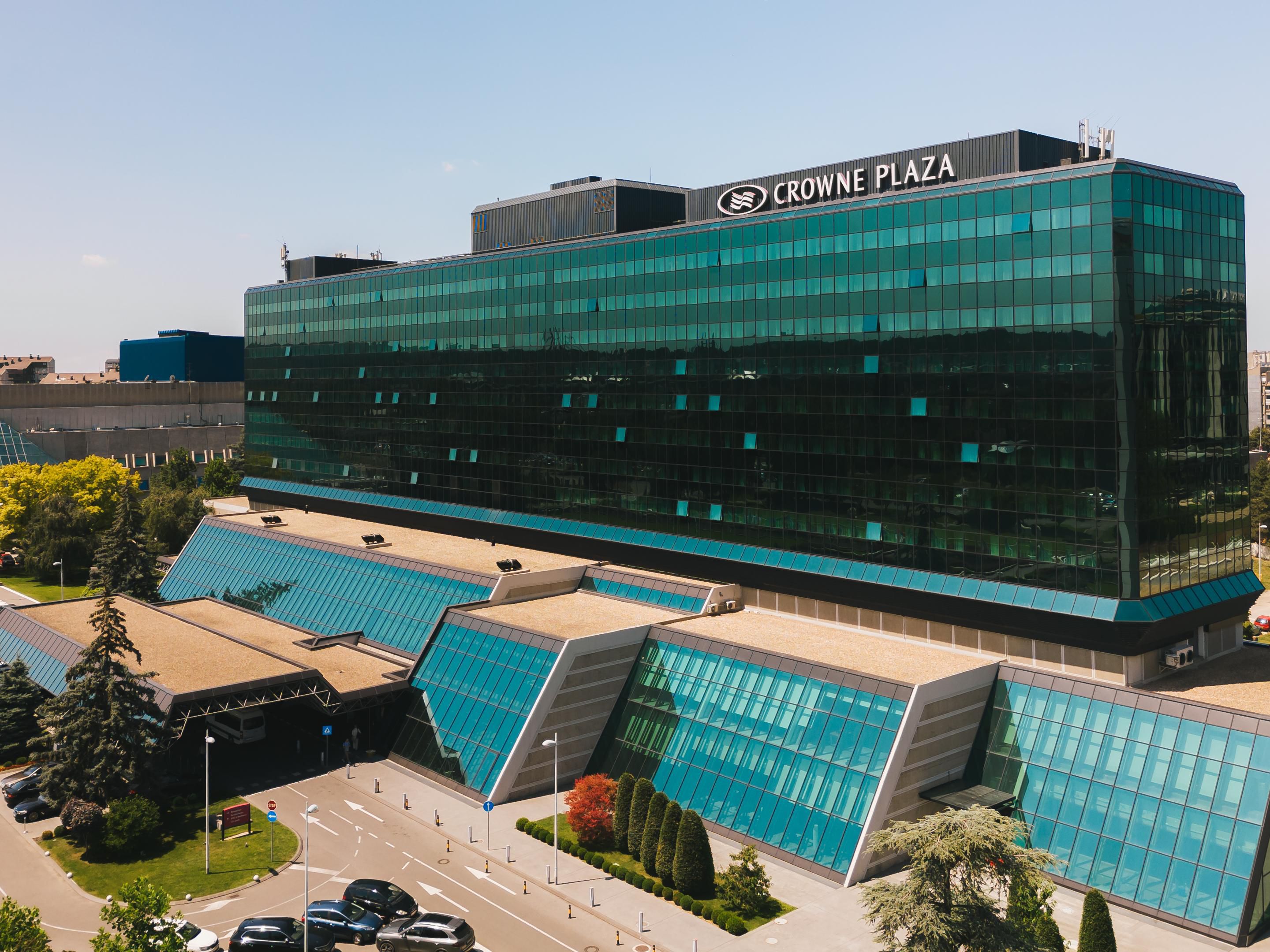 Experience pure bliss at our hotel, with an exquisite spa and top-notch gym, ensuring a revitalizing stay.