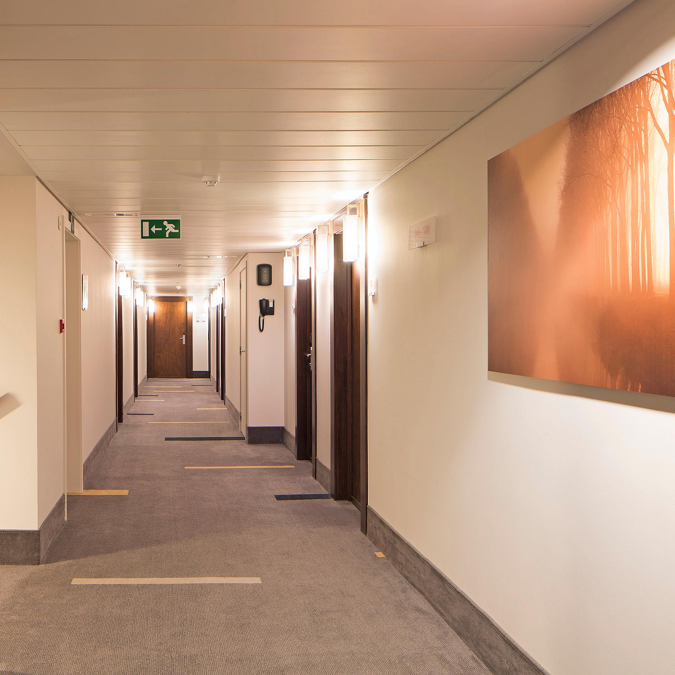 Crowne Plaza Brugge Guest floor Hallway