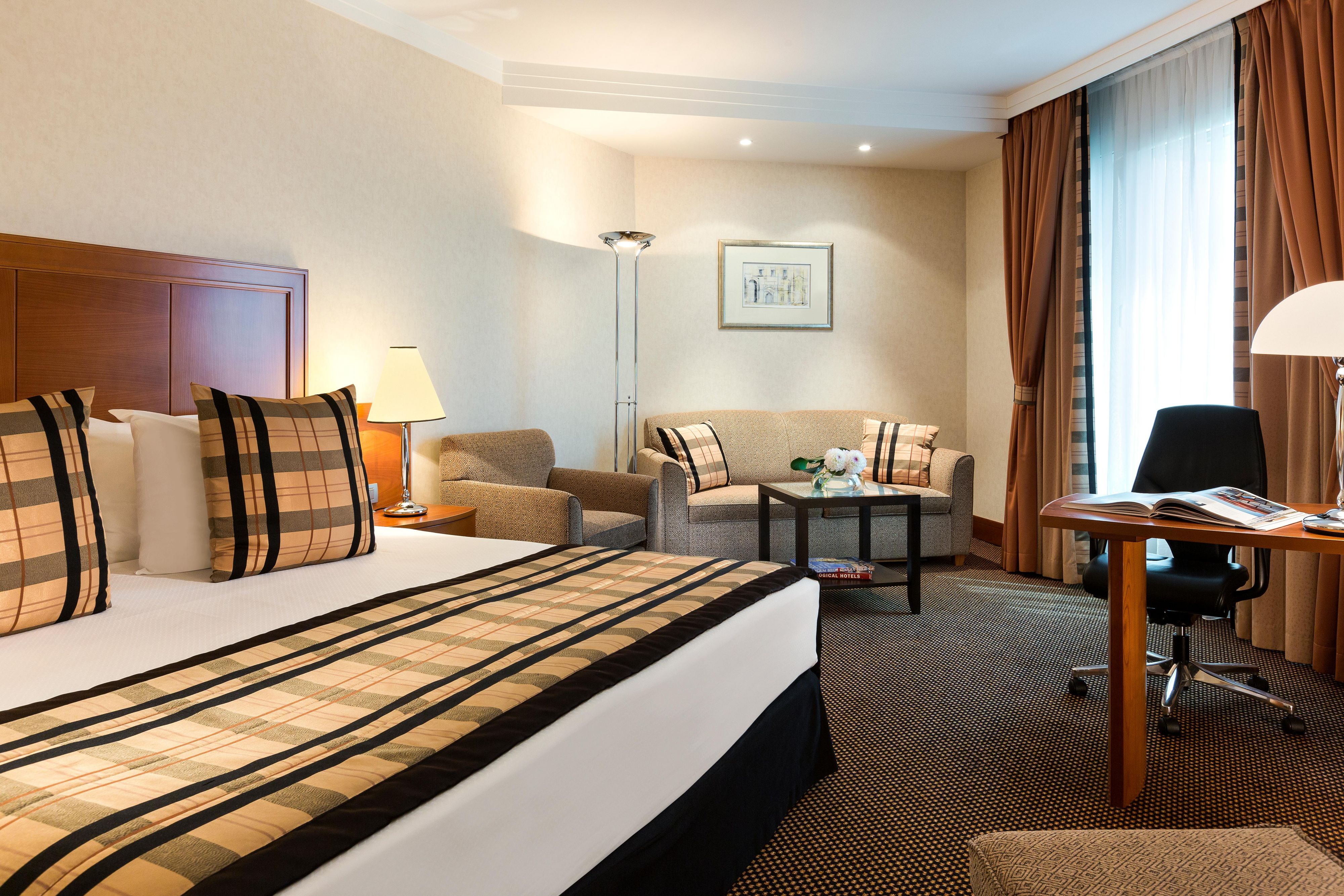 Enjoy extra space in a Junior Suite with a cosy sitting area