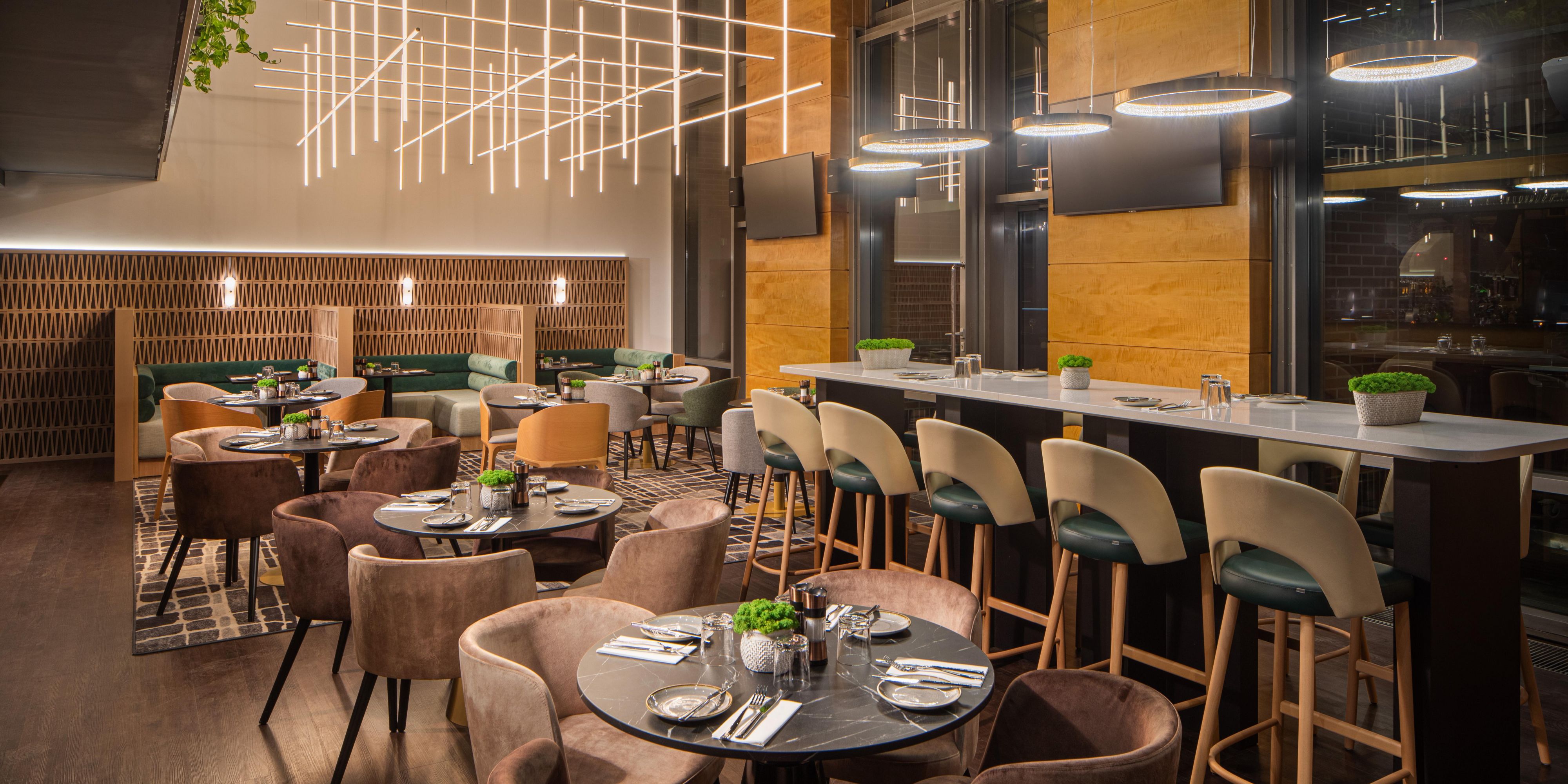 Crowne Plaza Budapest Dining Options