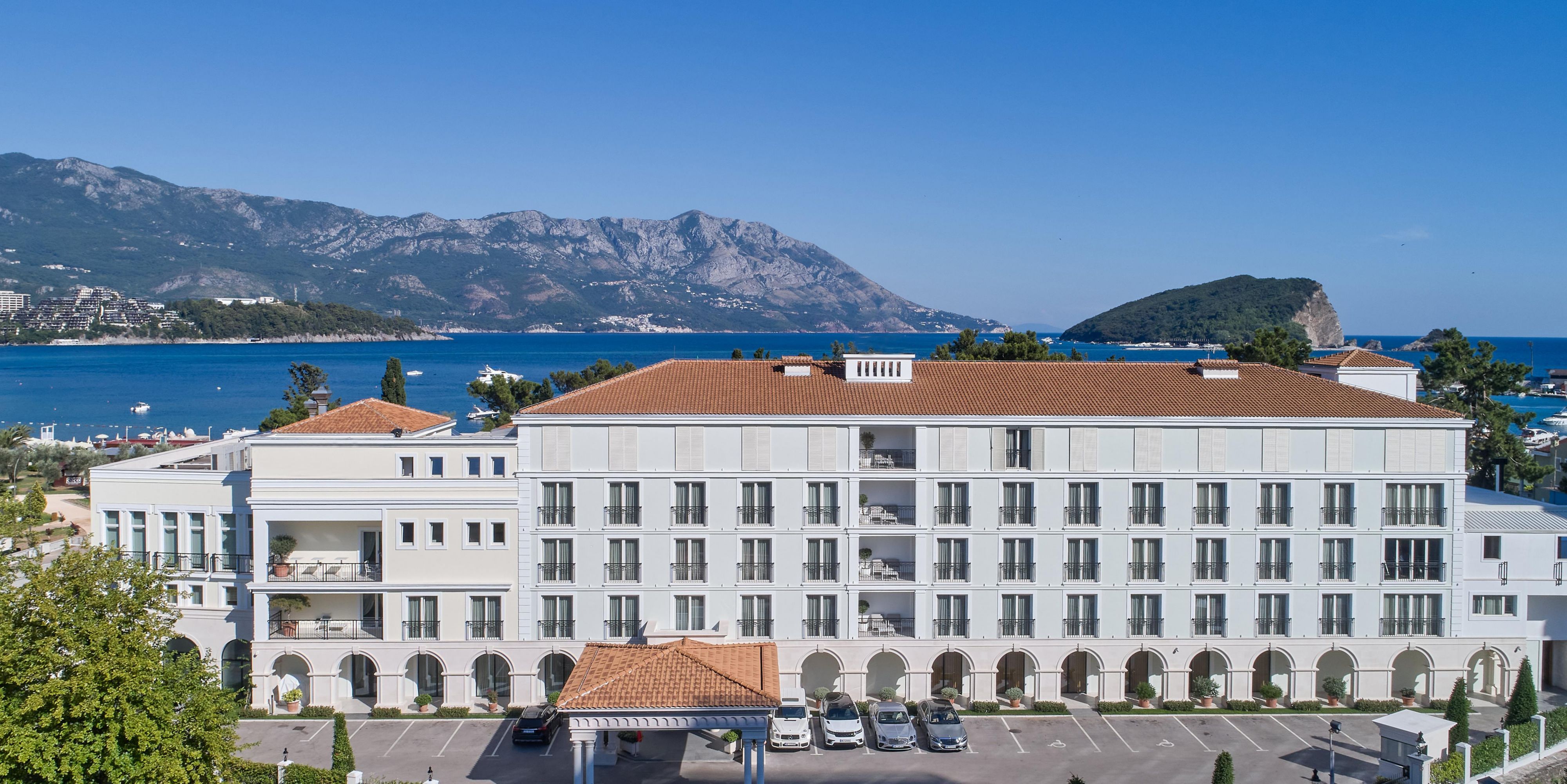Crowne Plaza Budva