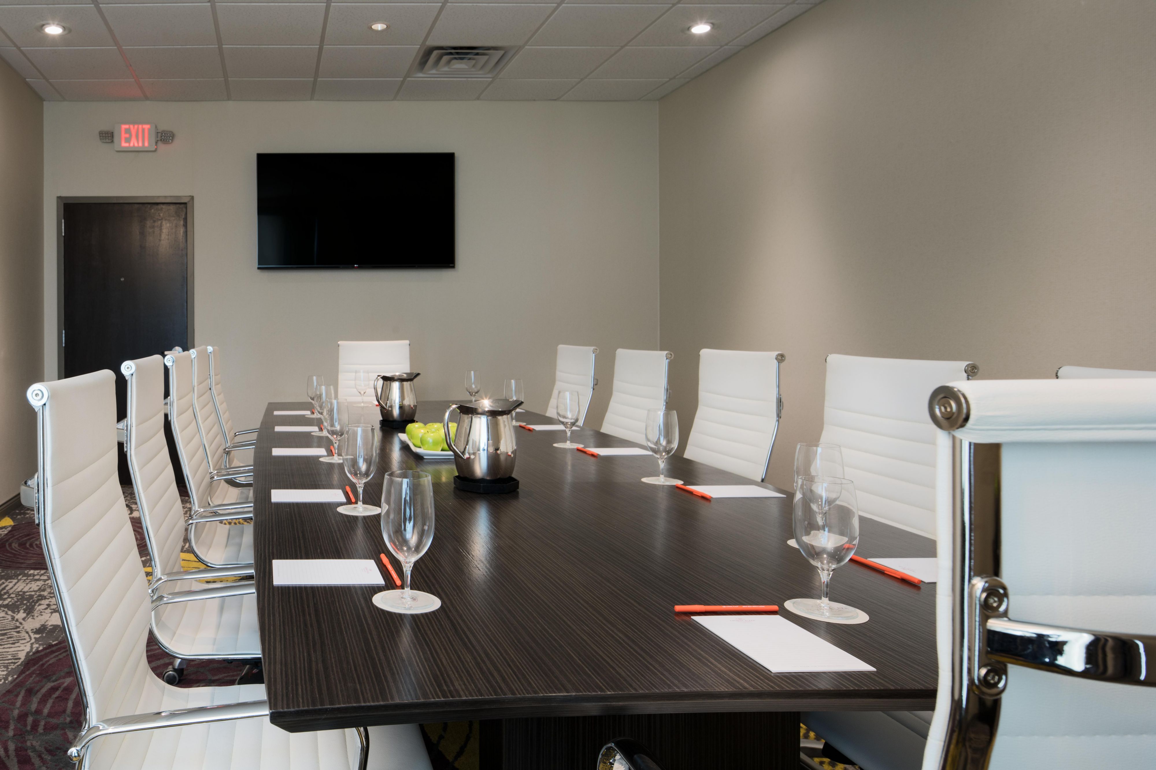 Perfect spot for 10 Executives to meet. Free WiFi, Book Today!