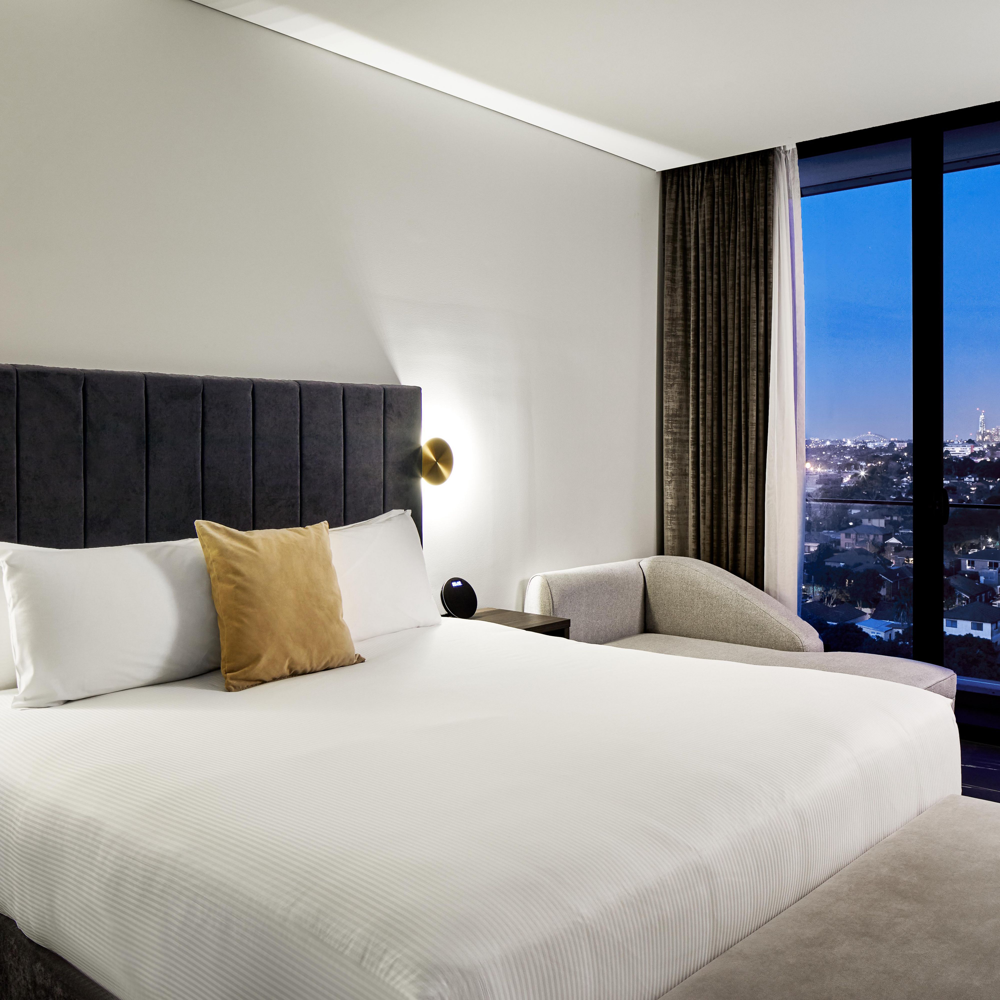 King Bed Premium City View