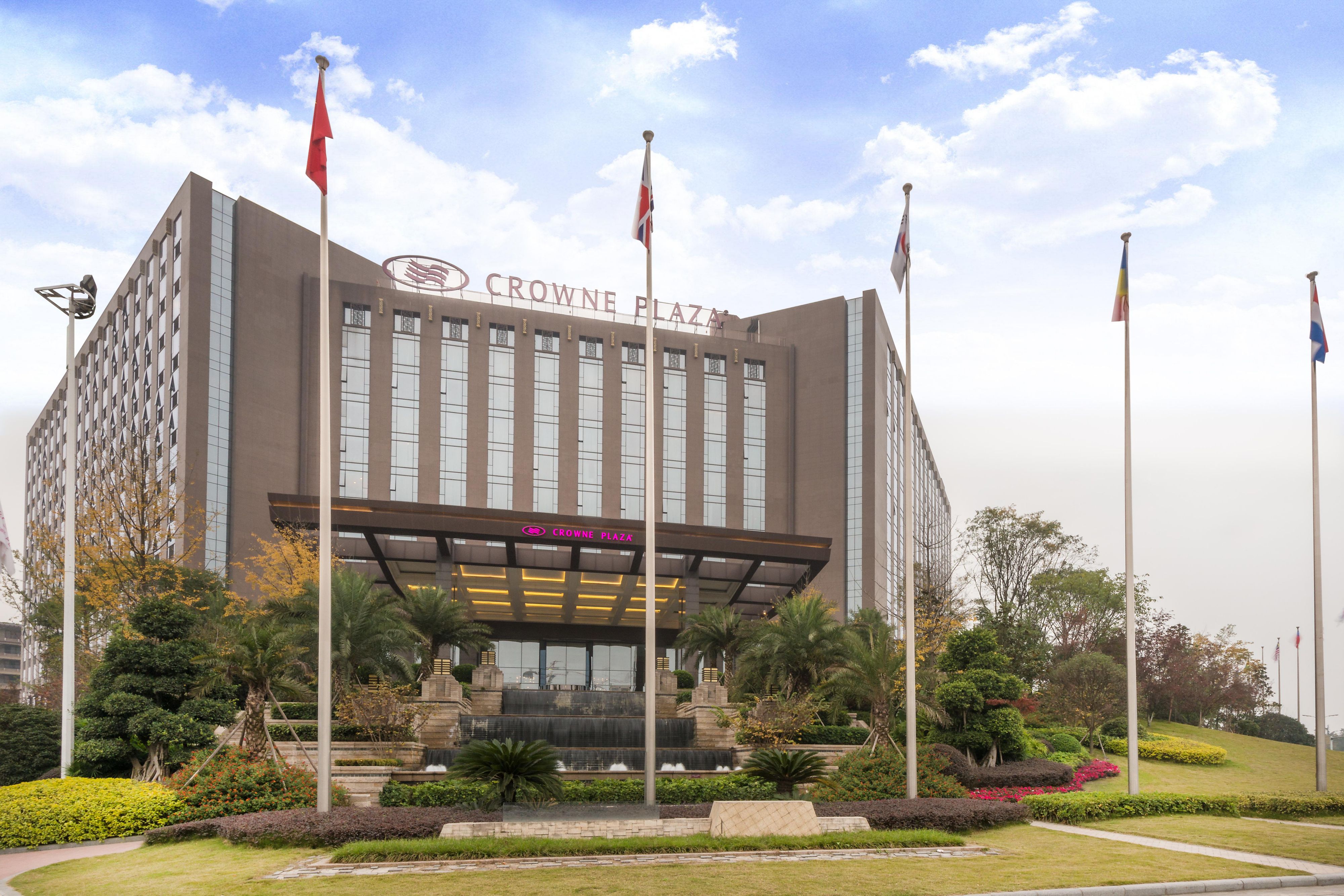 Family Friendly Hotels in Chengdu, China Crowne Plaza Chengdu West