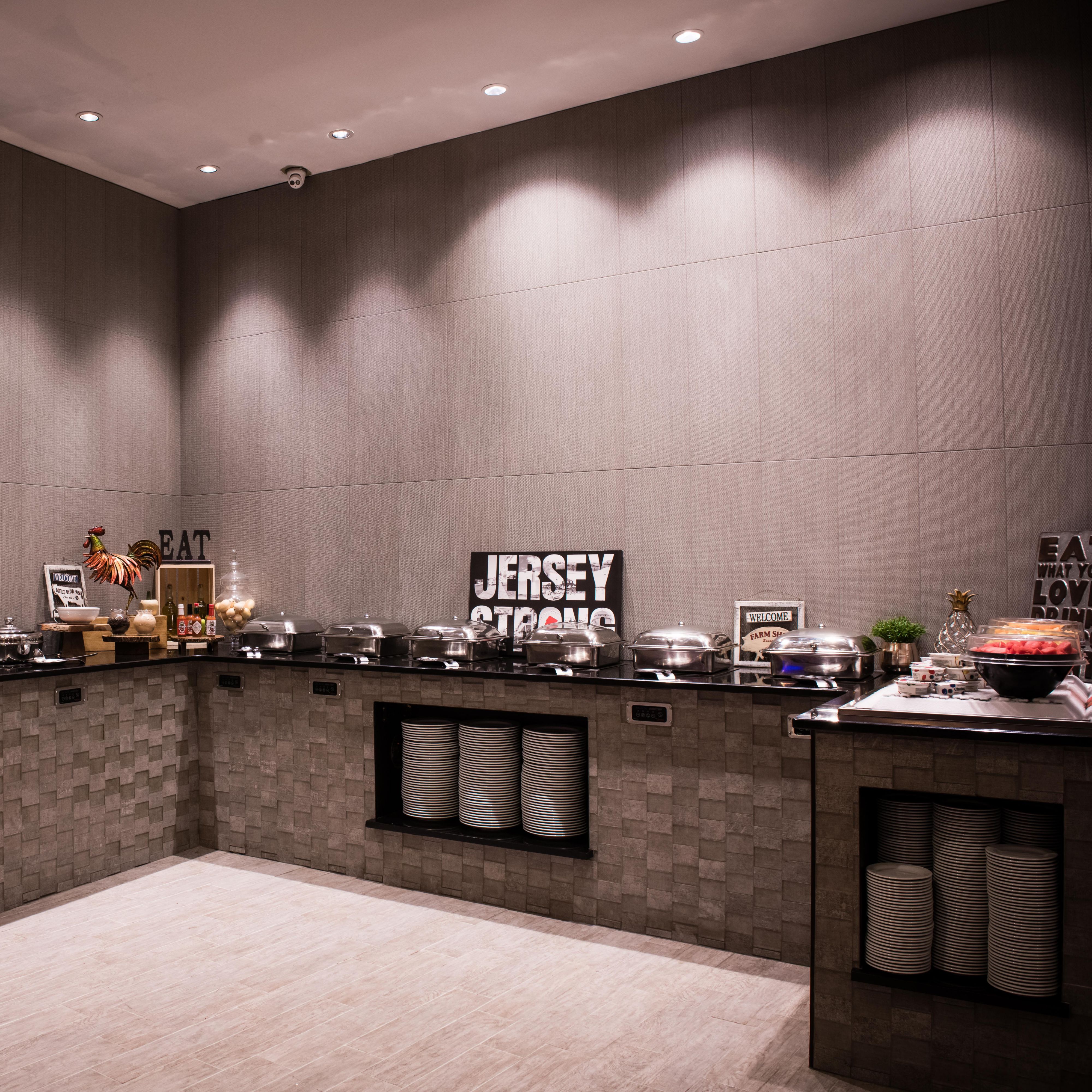 Daily Breakfast Buffet features a selection of morning favorites