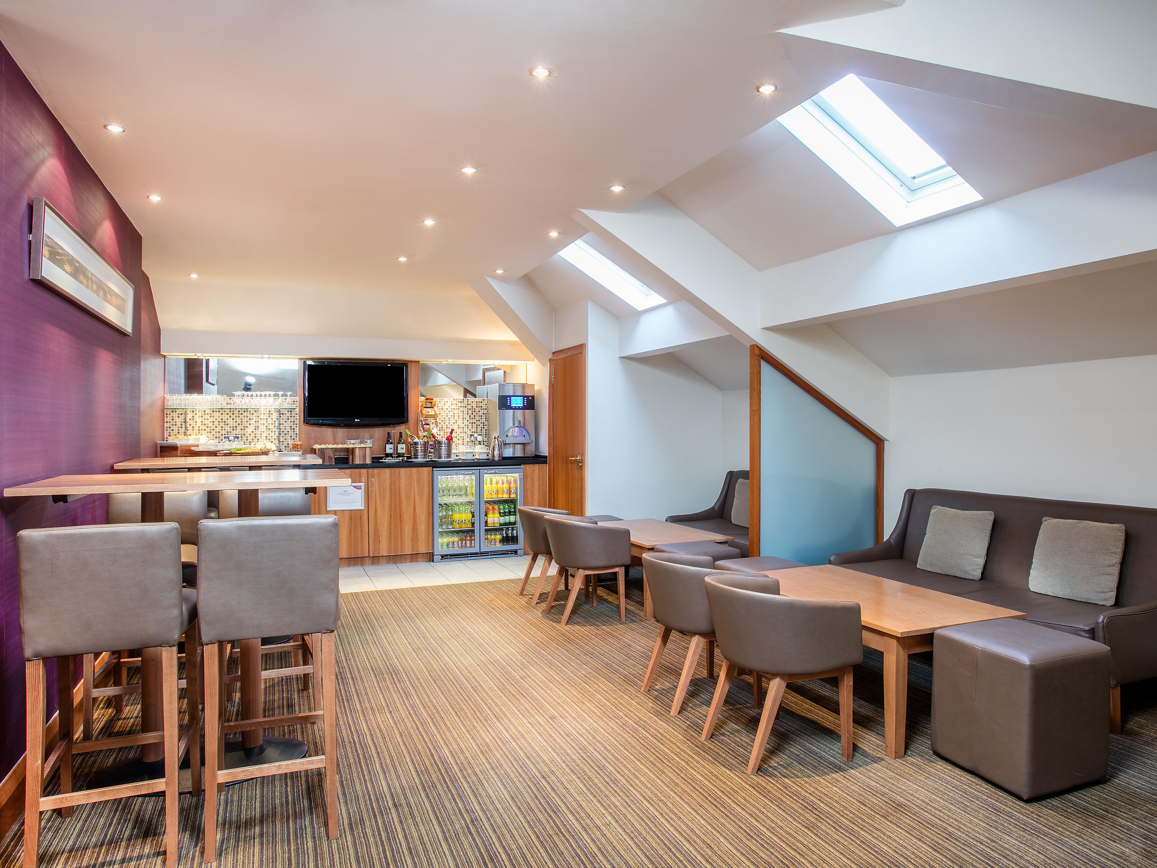 Overview And Fact Sheet For The Crowne Plaza Chester