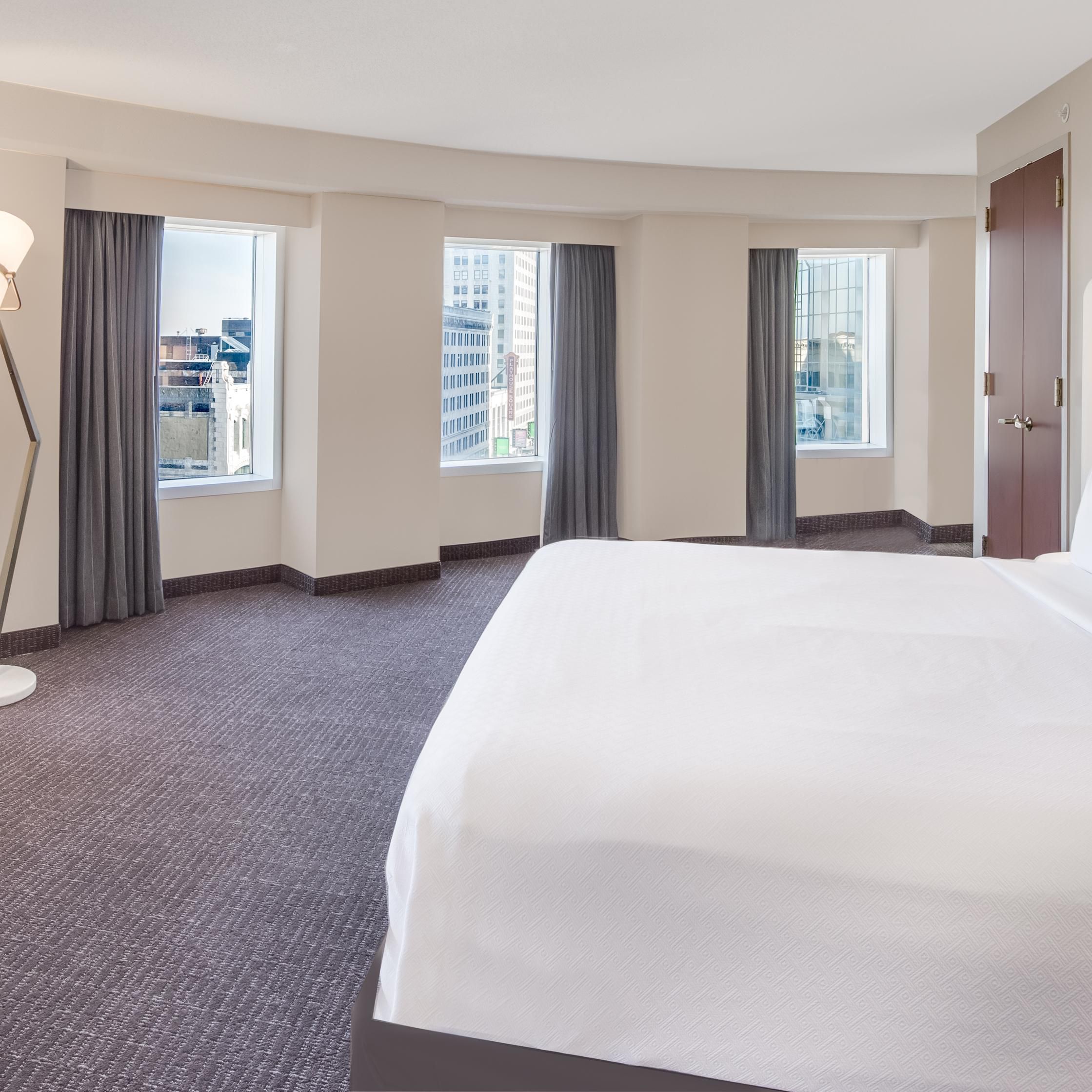 Crowne plaza cleveland at playhouse square