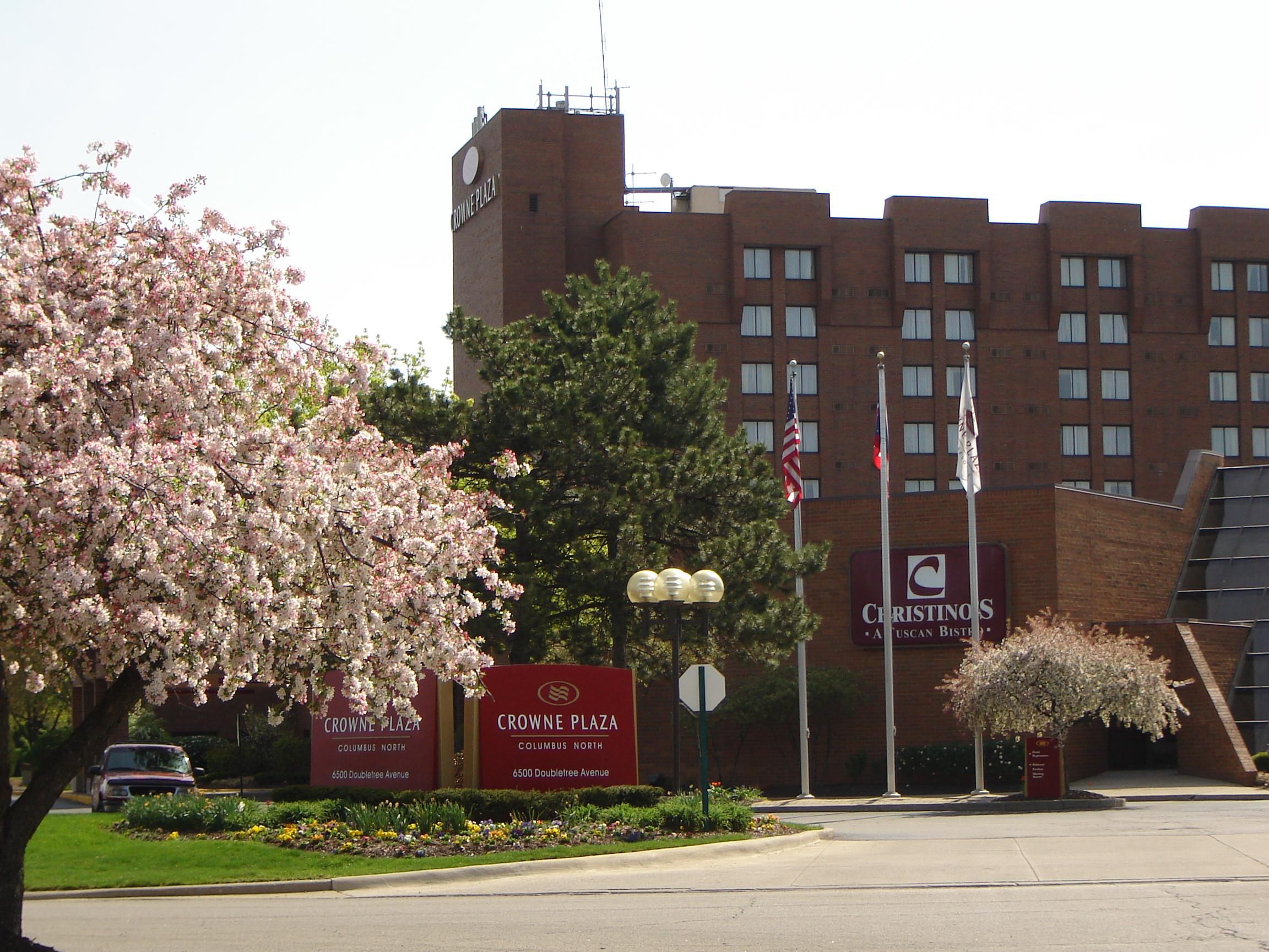 Welcome to Crowne Plaza Columbus North-Worthington Hotel