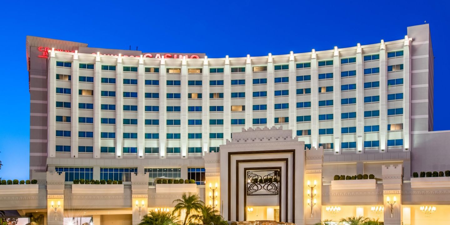 Crowne Plaza Los Casino Hotels in Commerce, CA