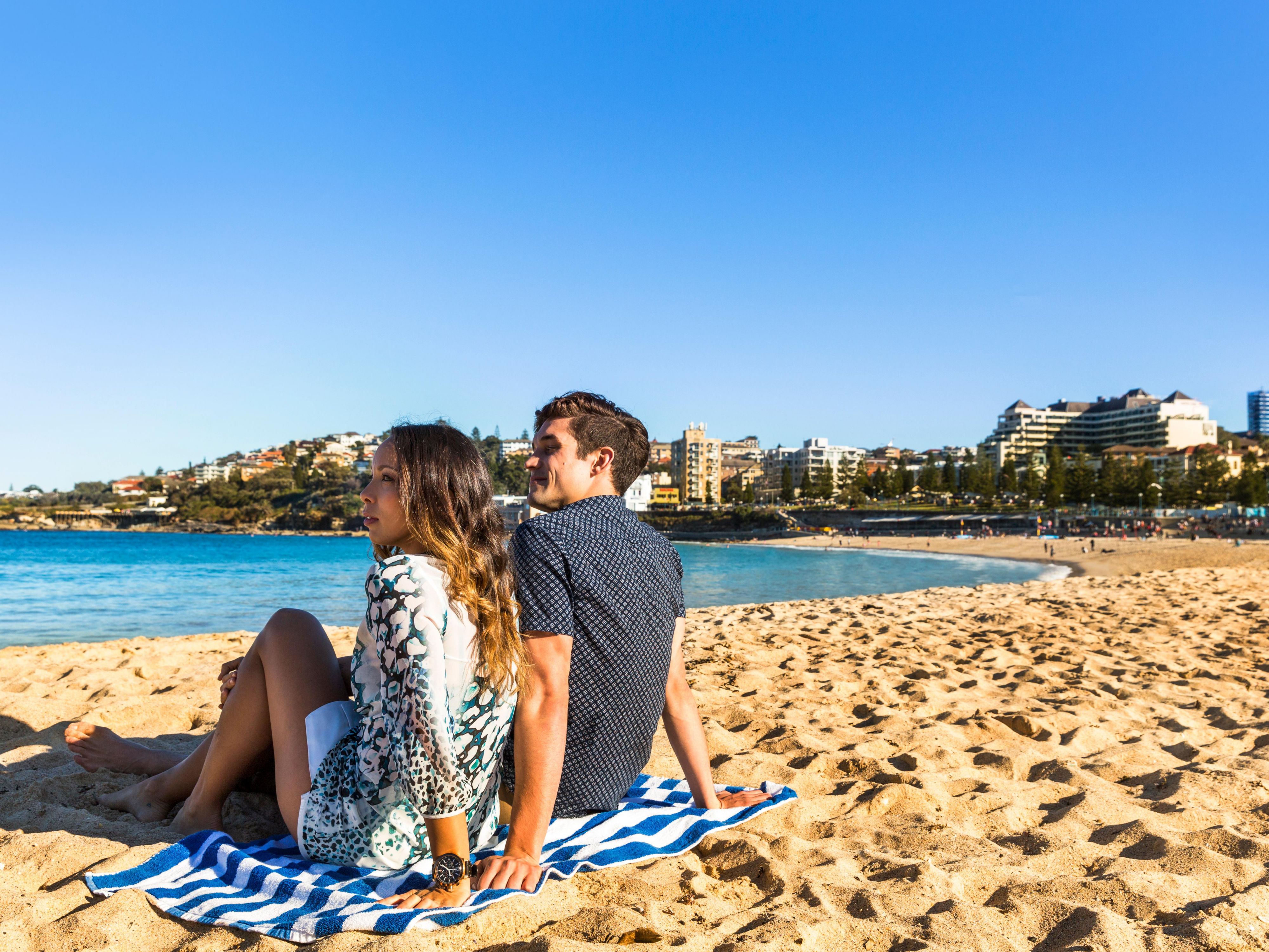 Explore beautiful Coogee Beach located directly opposite the hotel. Relax on the sand, enjoy a swim or surf or take a walk along the famous Coogee to Bondi Coastal Walk. 