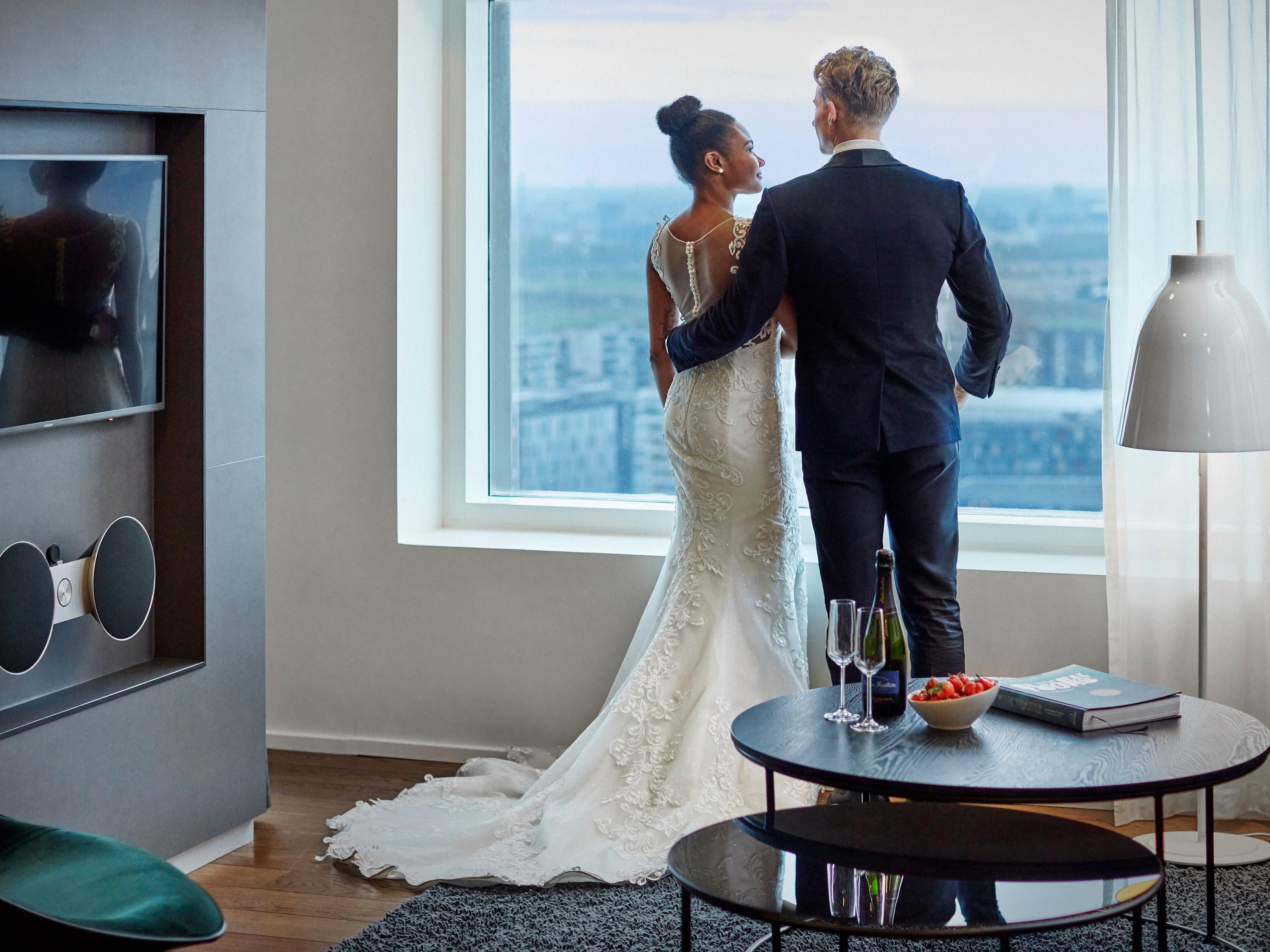 Say ”I do” in the unique surroundings of our stunning Atrium. Our facilities include a ballroom that can be transformed to meet your needs, large rooms and suites overlooking Ørestad. We offer a central location with a parking facilities, our very own talented chefs and much more!