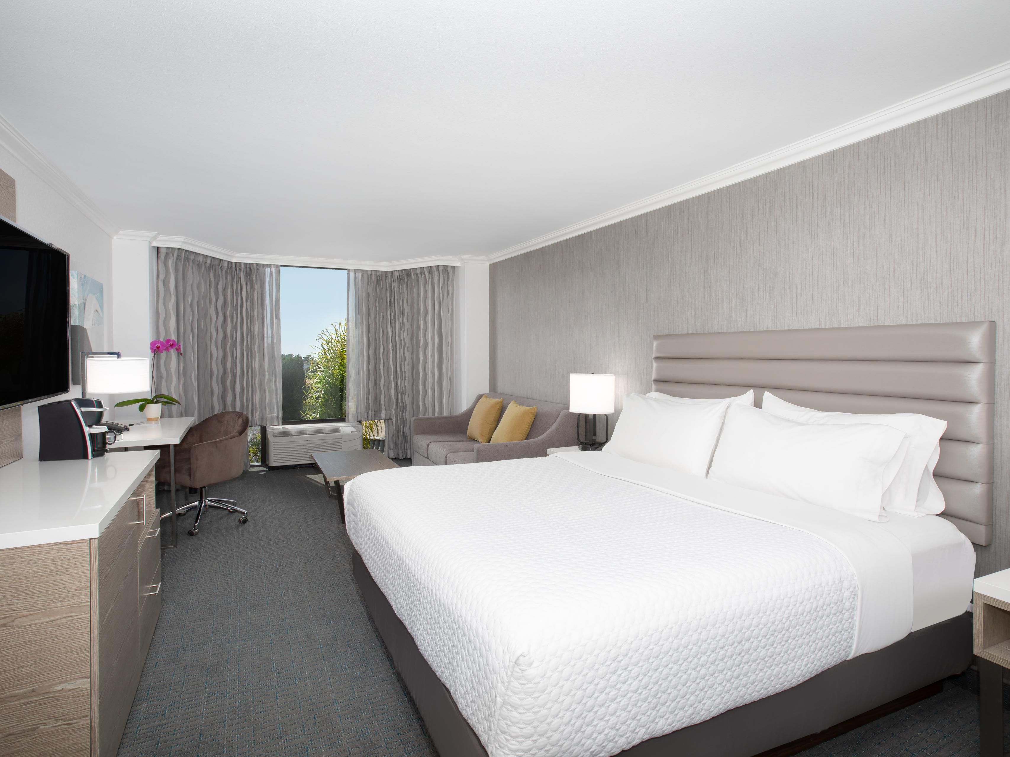 Executive Rooms feature 20 square feet of additional space