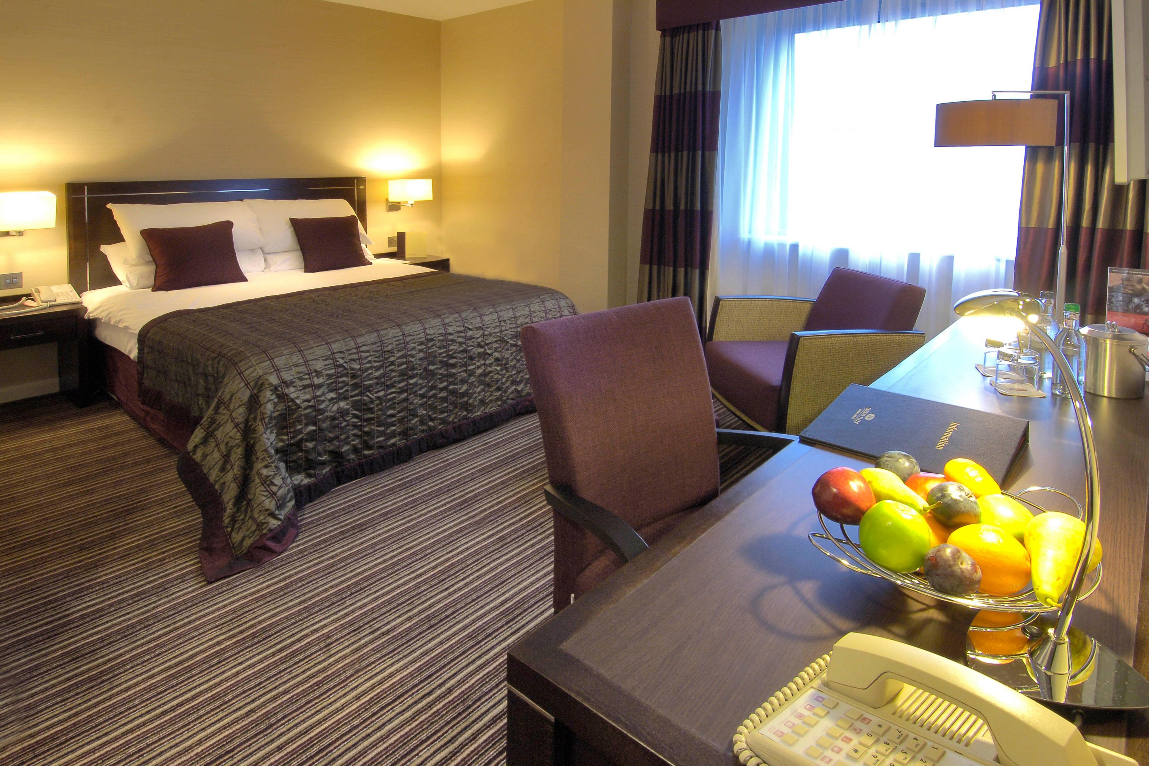 Upgrade to a Superior, Queen bed room for a little more luxury