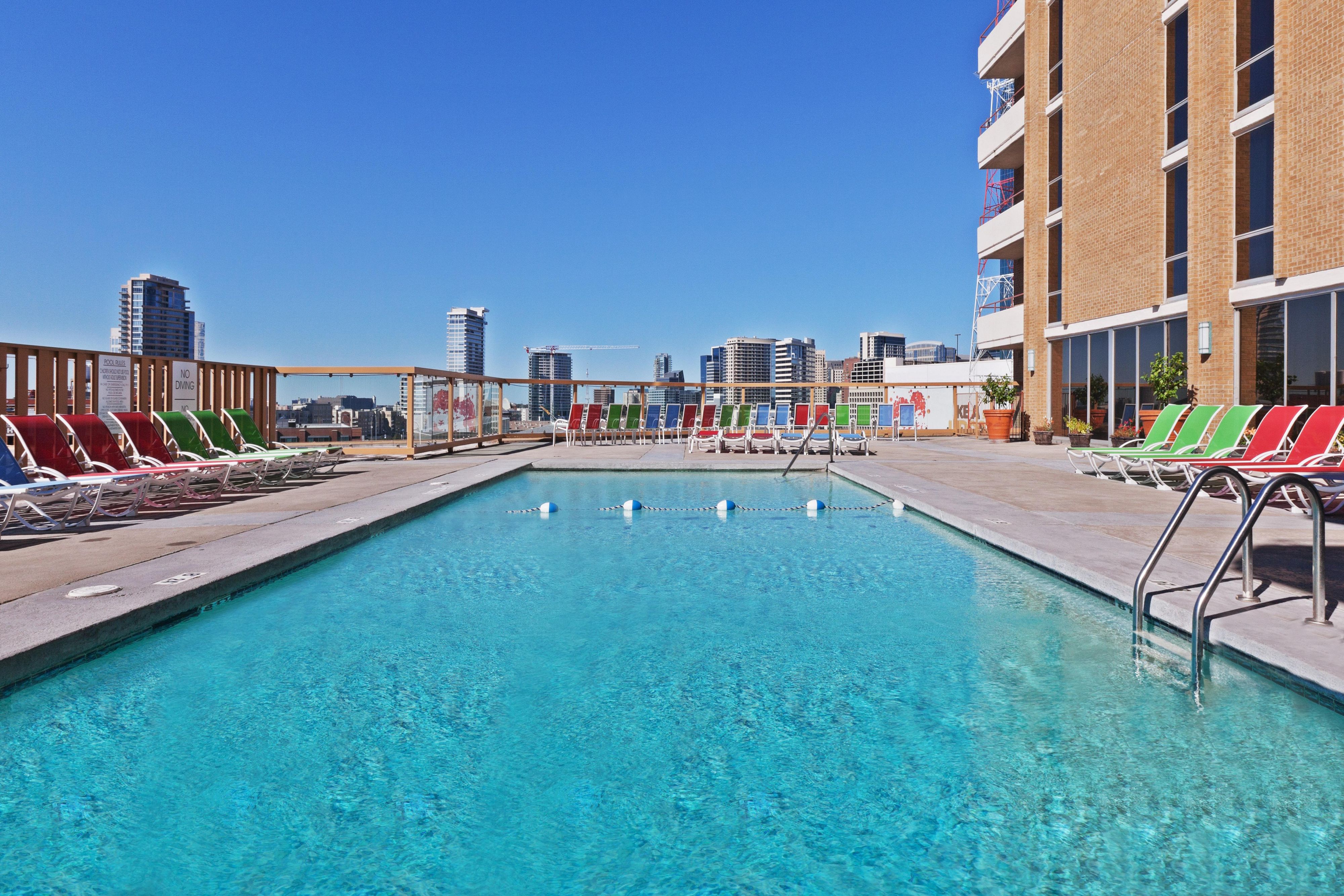 Hotels in Downtown Dallas, TX | Crowne Plaza Downtown Dallas