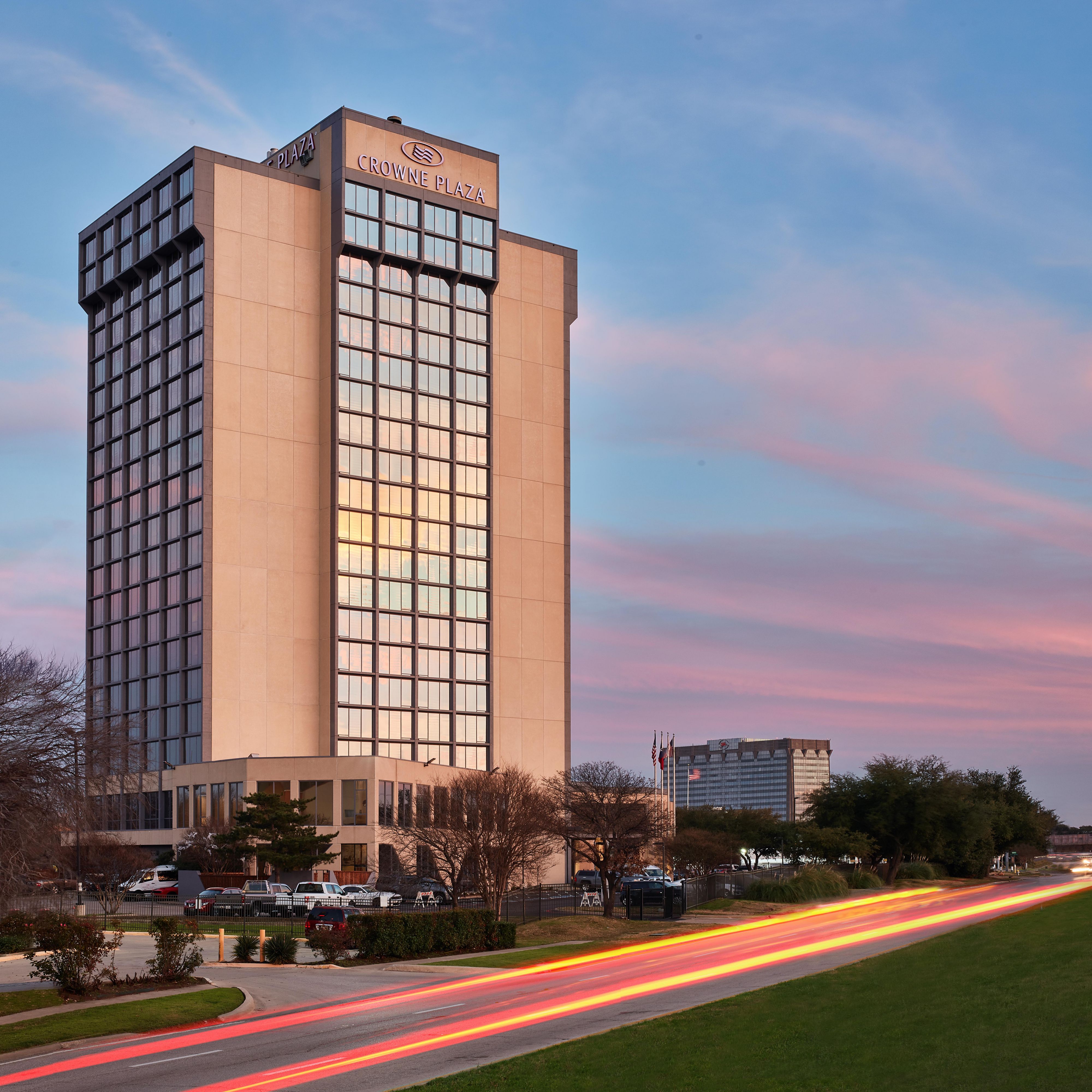 Dallas Market Center Hotels Crowne Plaza DallasMarket Center