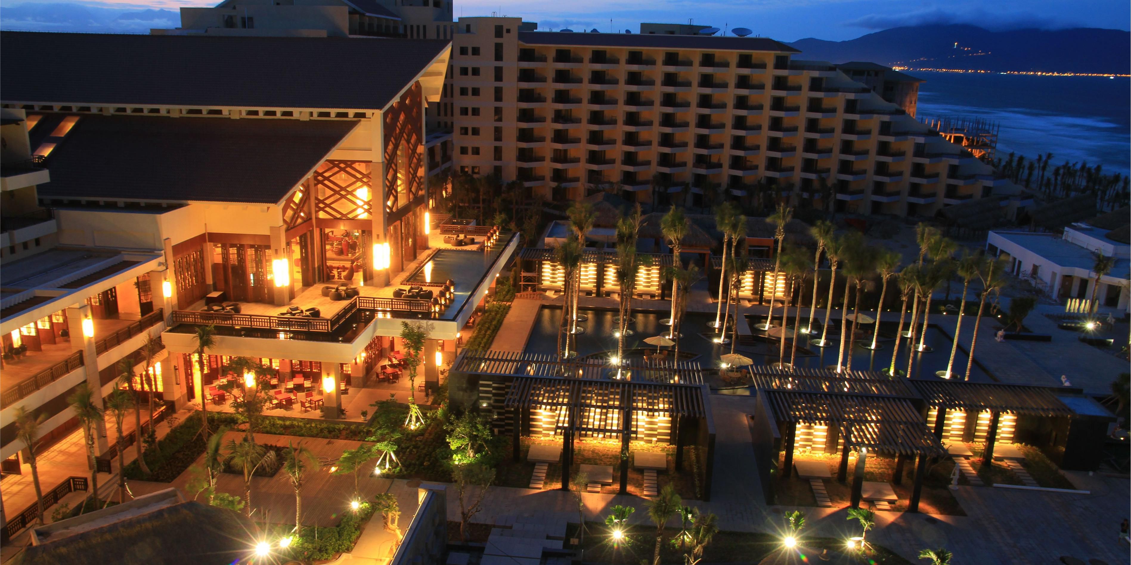 $hotelInfo.mediaDetails.welcomePhotos.primaryPhoto.caption}