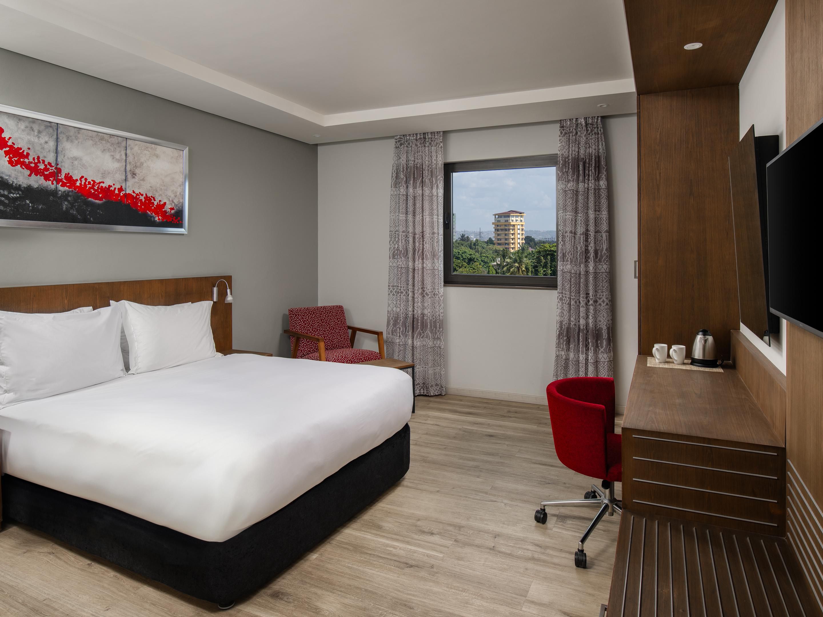 Escape the routine and indulge in a luxurious weekend staycation perfectly designed to offer a refreshing break without the need for extensive travel. Our weekend package provides everything you need for a memorable experience and it includes breakfast.