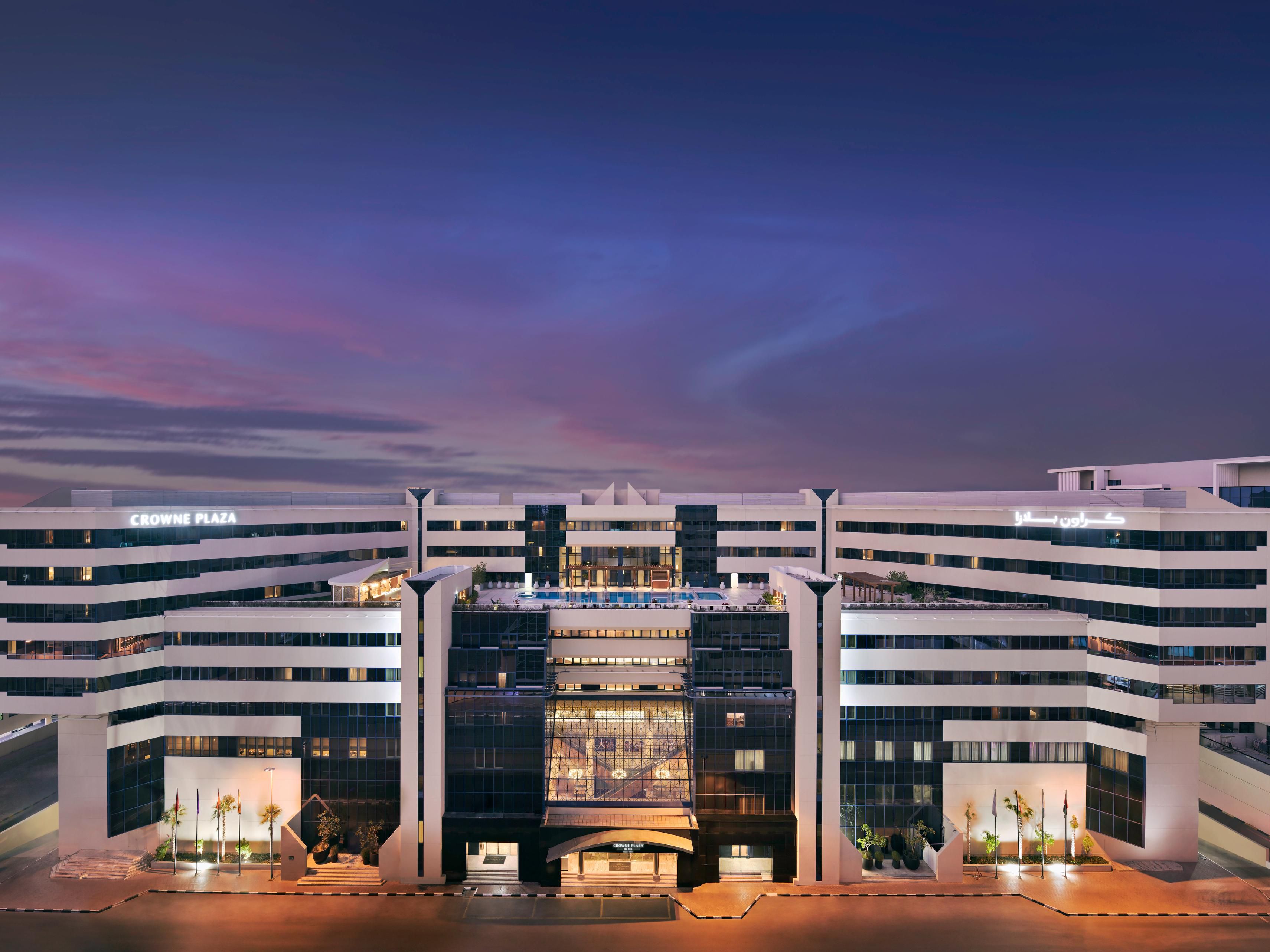 Crowne Plaza Dubai Deira Exterior