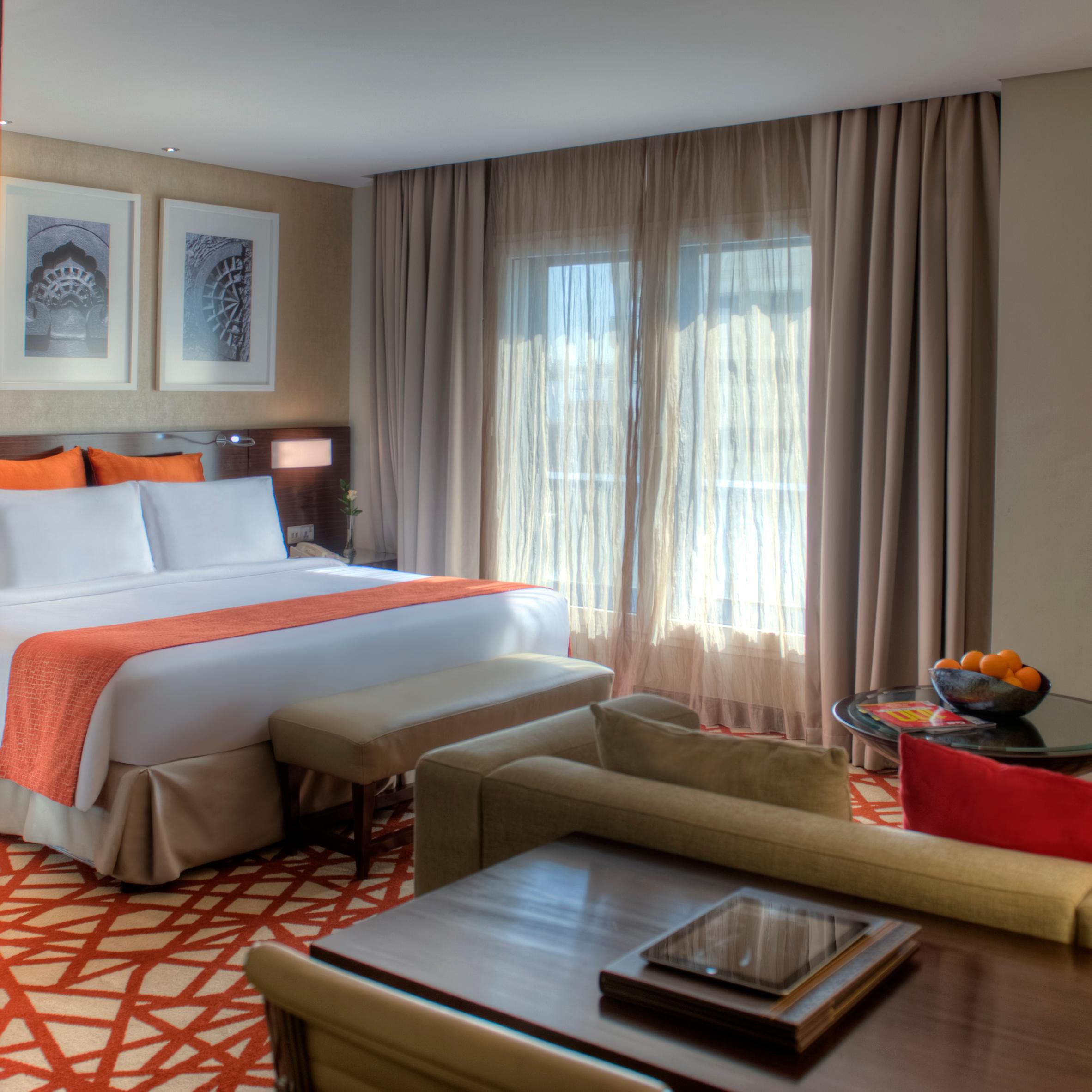 Crowne Paza Dubai-Deira - 5 star hotel in Dubai - JUNIOR SUITE