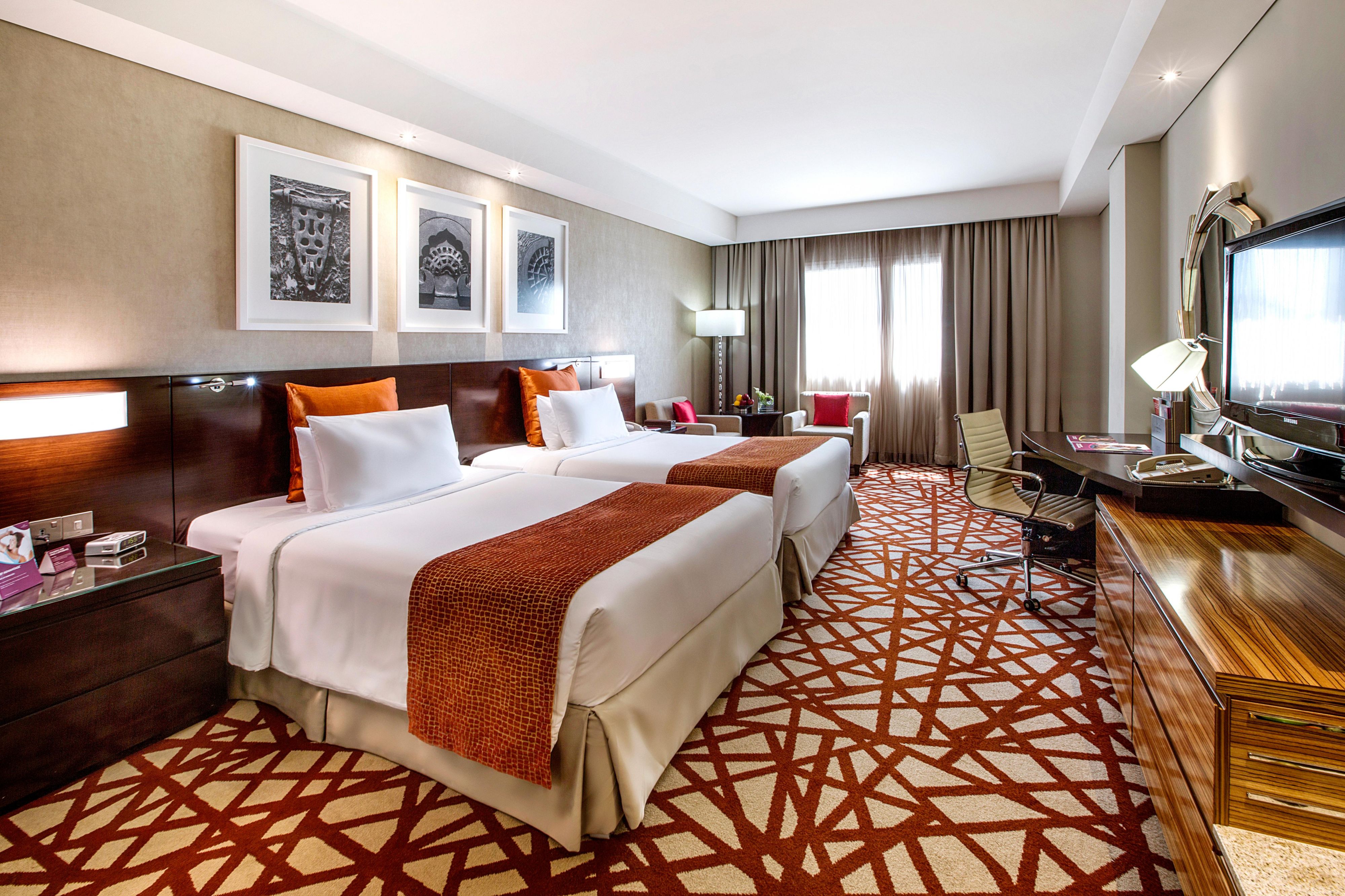 Crowne Paza Dubai-Deira - 5 star hotel in Dubai - 2 DBL BEDS ROOM